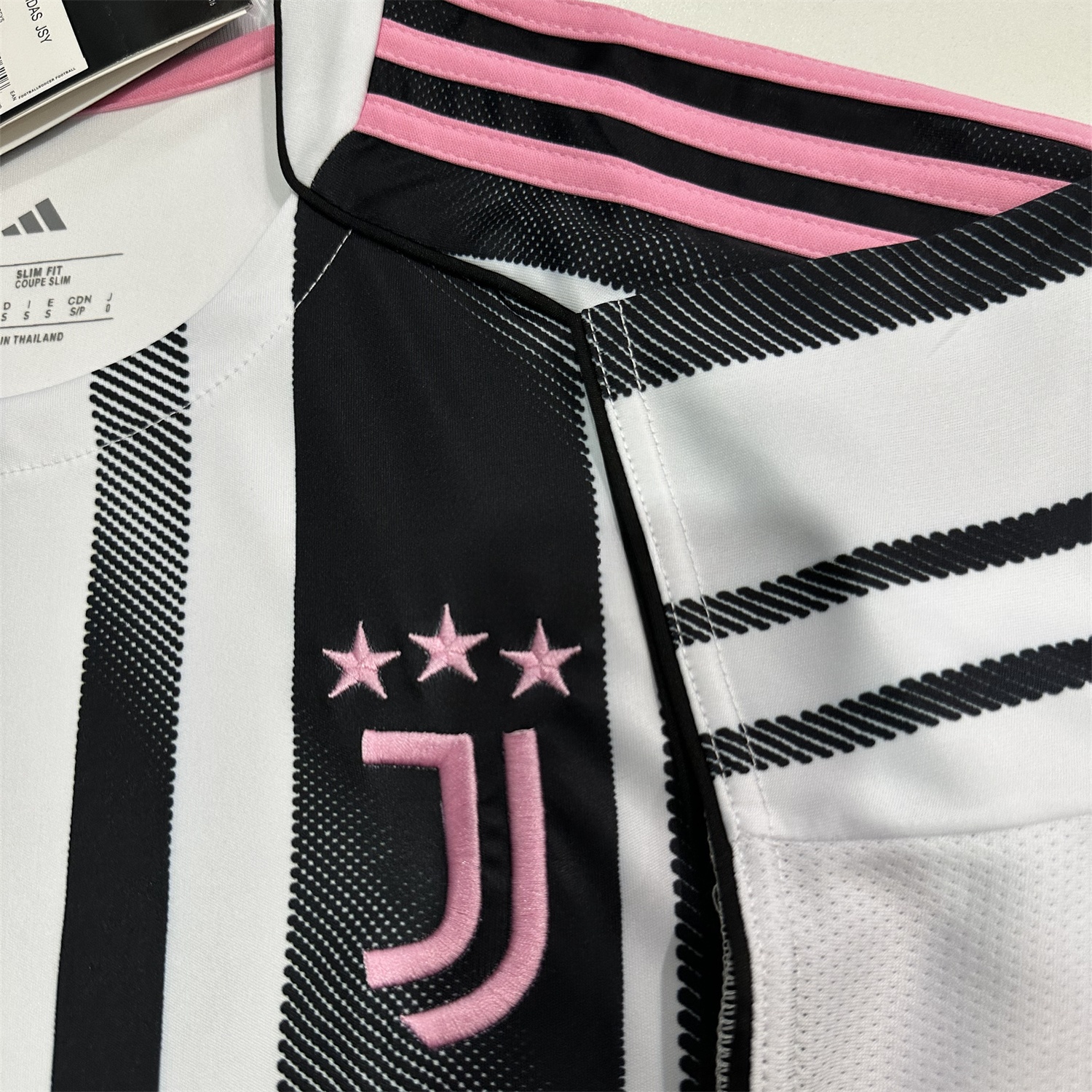 Juventus 25-26 Home Unsponsored Jersey - Fans Version - UnitedFutballJersey