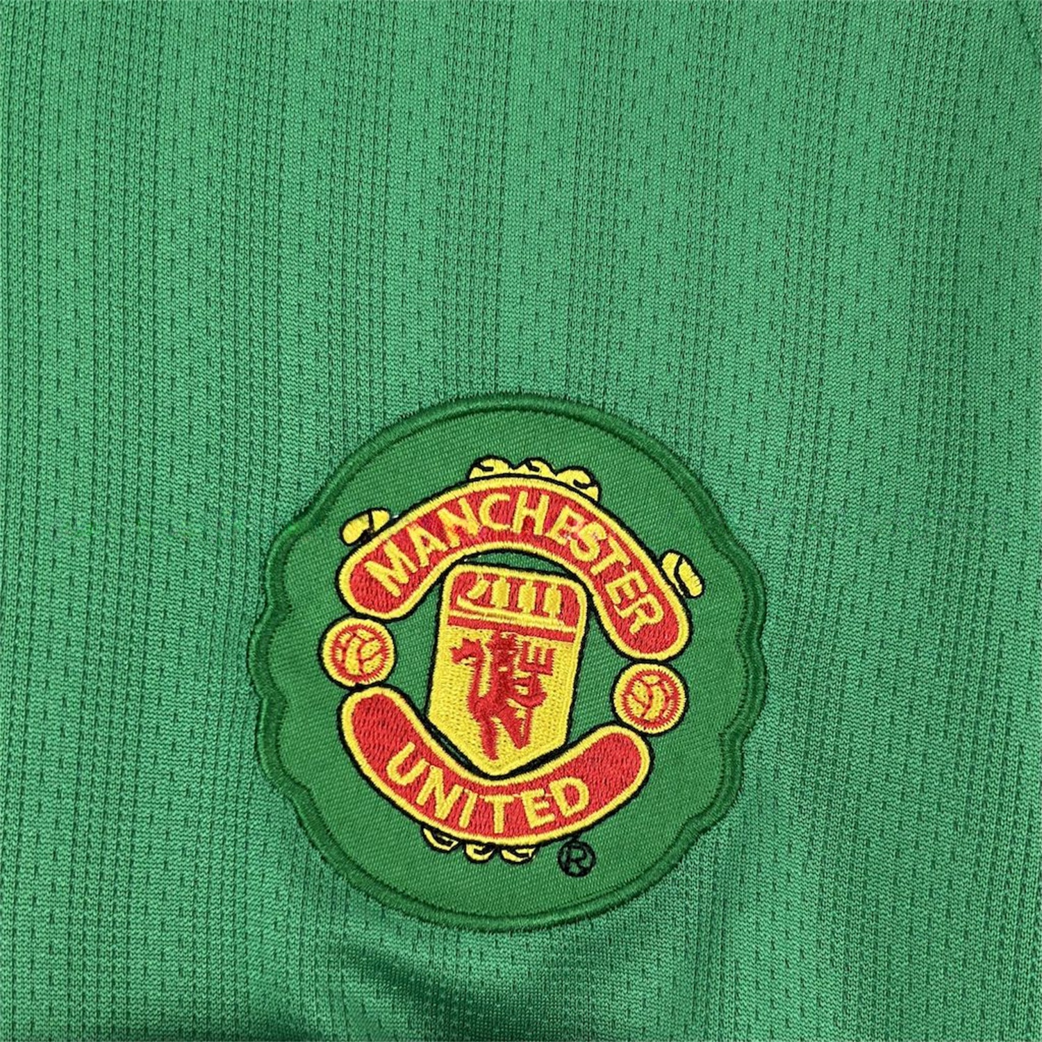 Retro Manchester United 2007-08 Green Goalkeeper Long Sleeves Jersey - UnitedFutballJersey
