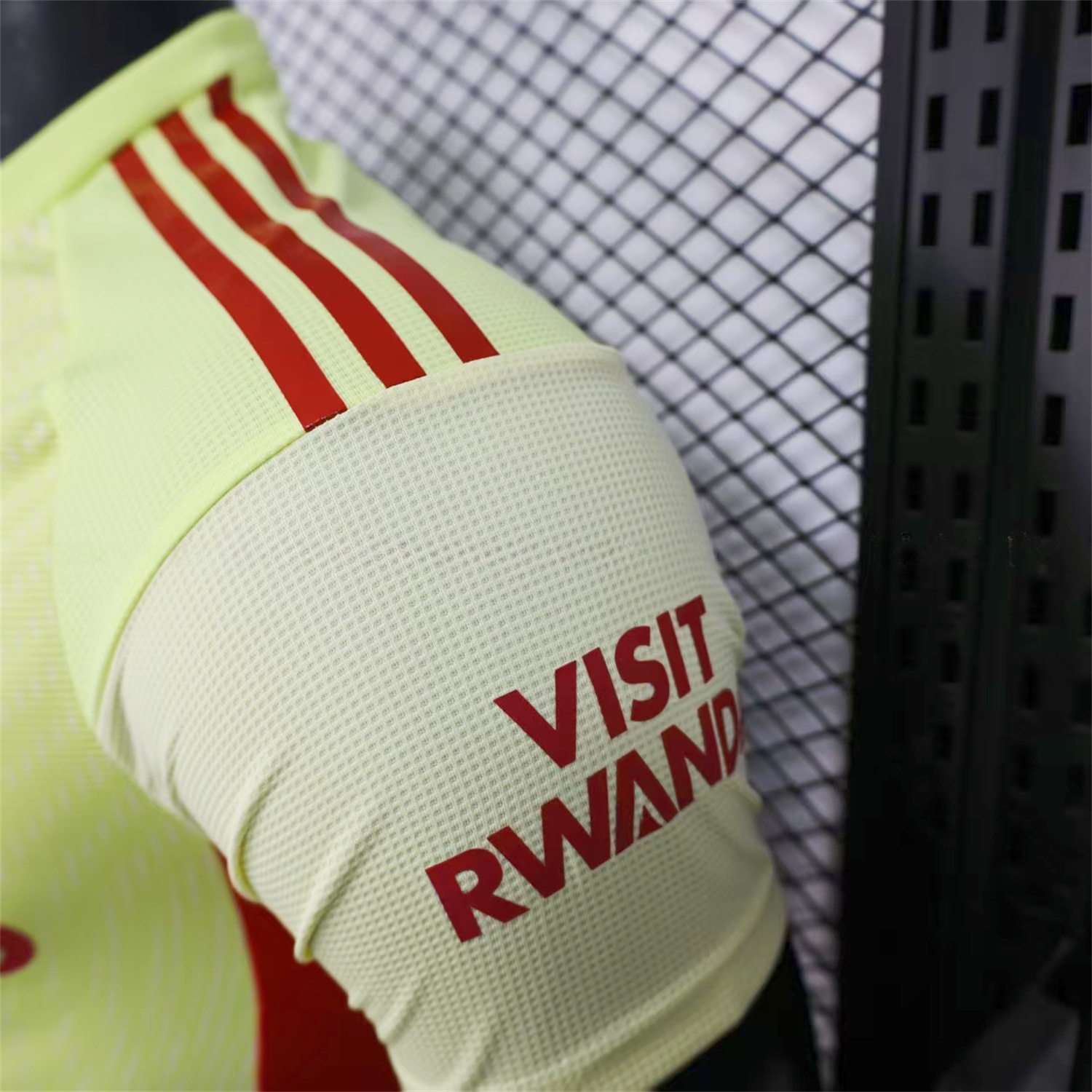 Arsenal 25-26 Light Yellow Goalkeeper Jersey - Player Version - UnitedFutballJersey