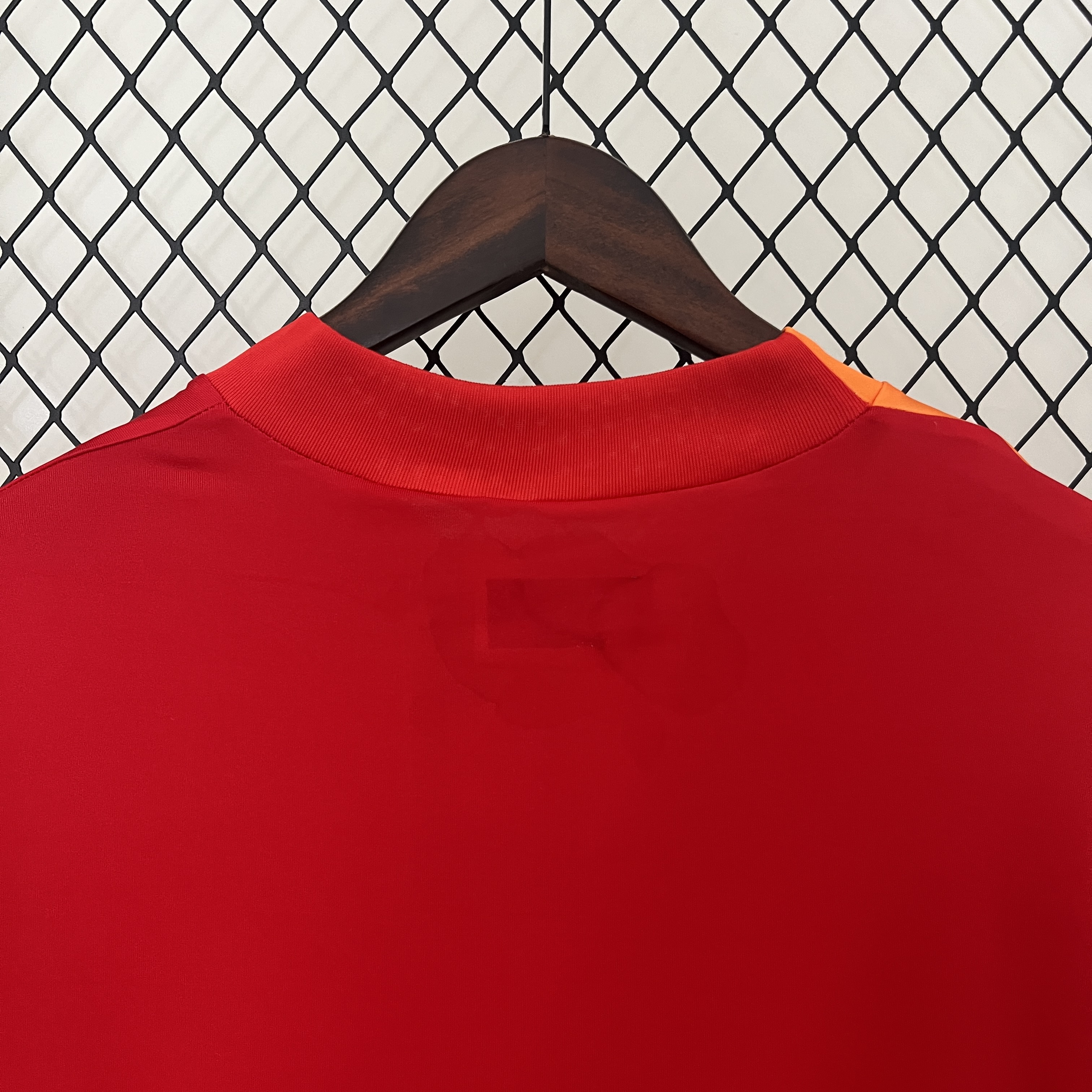 Retro Roma 2004-05 Home Jersey - UnitedFutballJersey