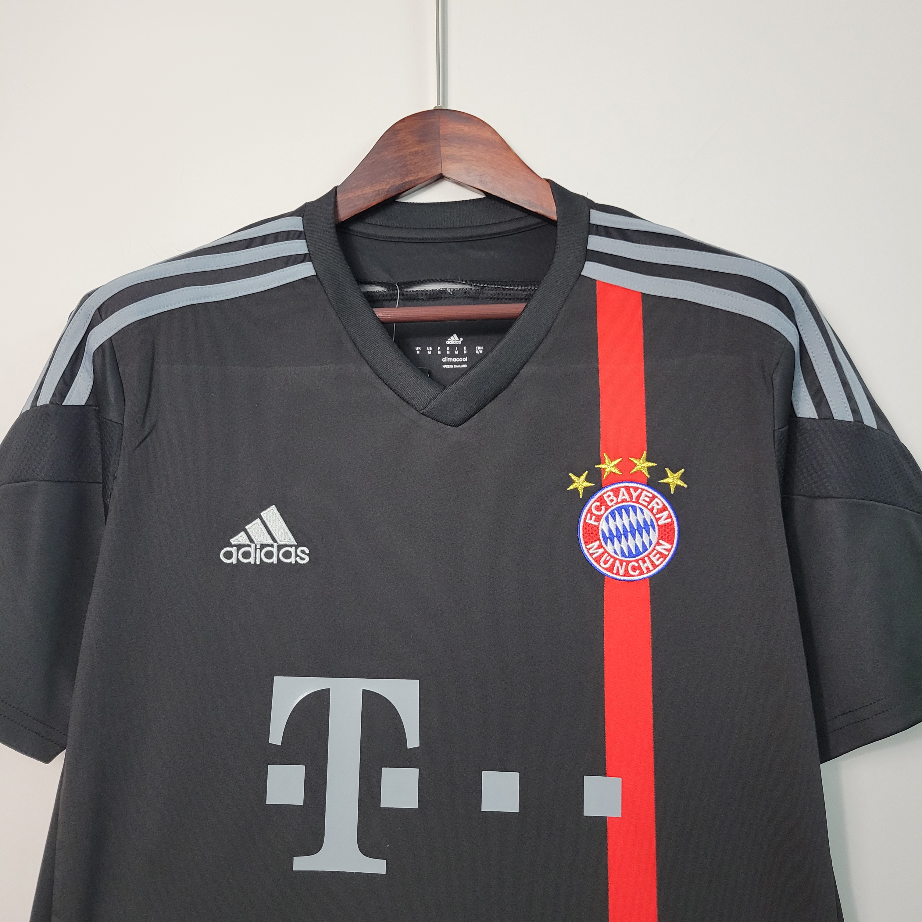 Retro Bayern Munich 14-15 Third Jersey - UnitedFutballJersey
