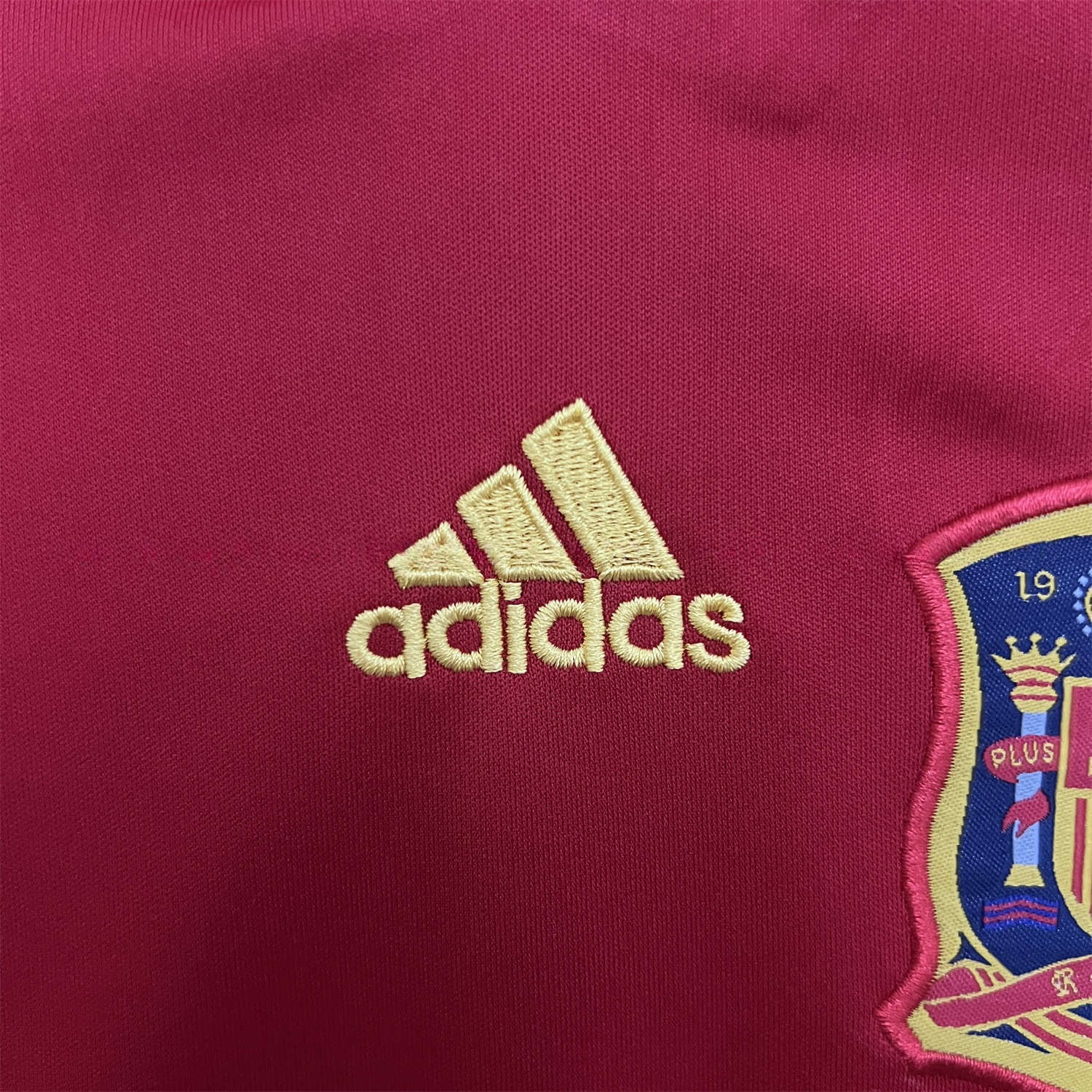 Retro Spain 2010 Home Kids Kit - UnitedFutballJersey