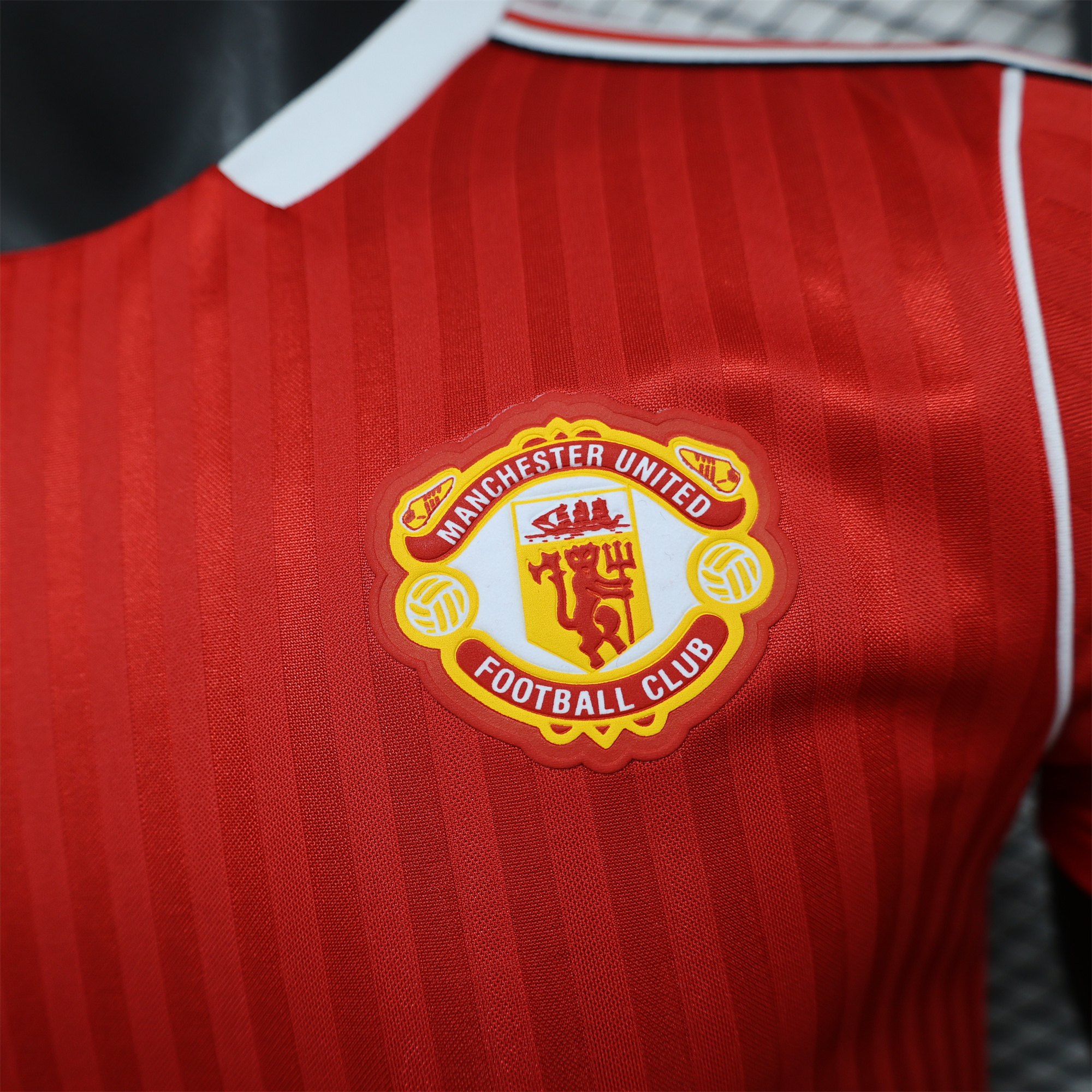 Manchester United 2025 Red Icon Retro Jersey - Player Version - UnitedFutballJersey