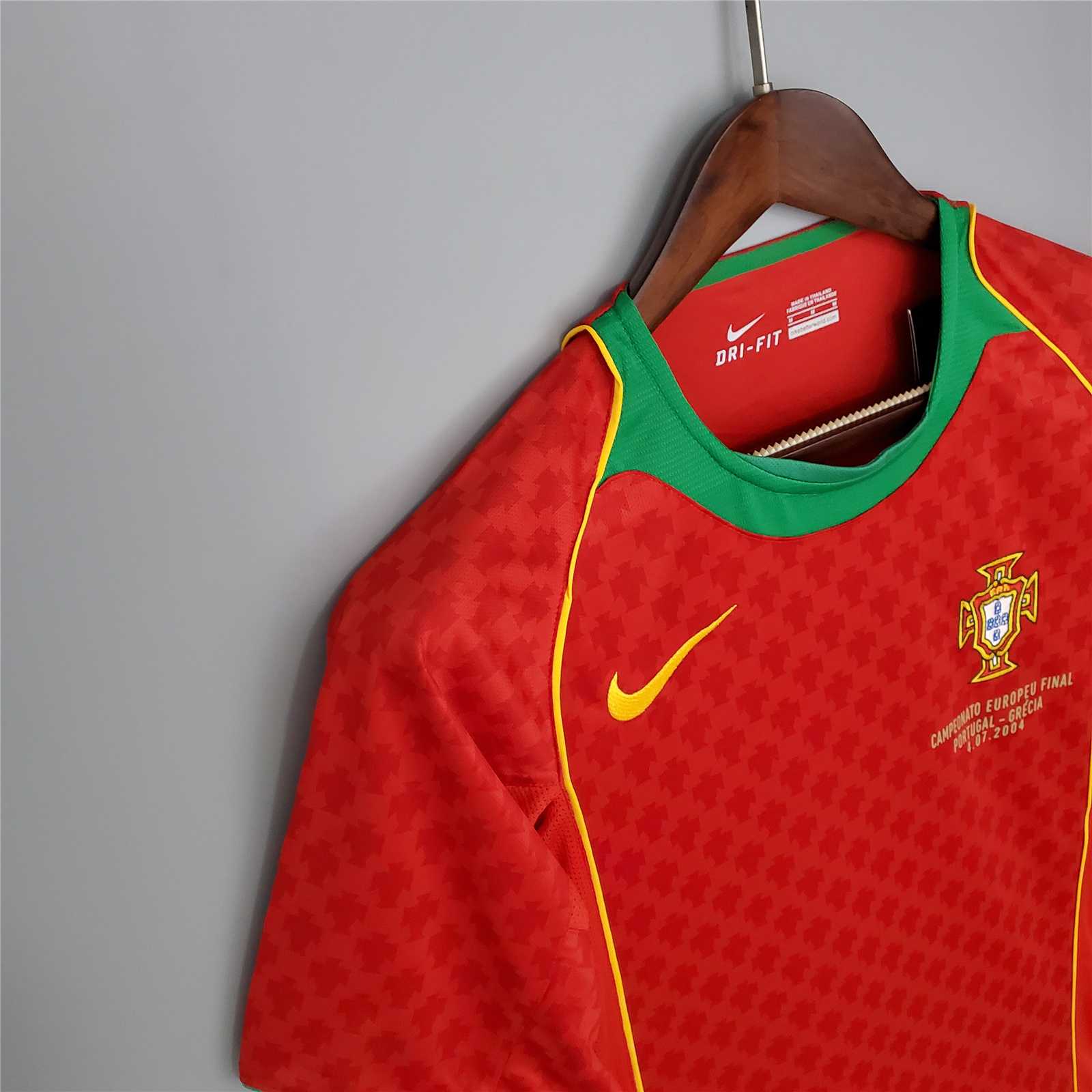 Retro Portugal 2004 Home Stadium Jersey - UnitedFutballJersey