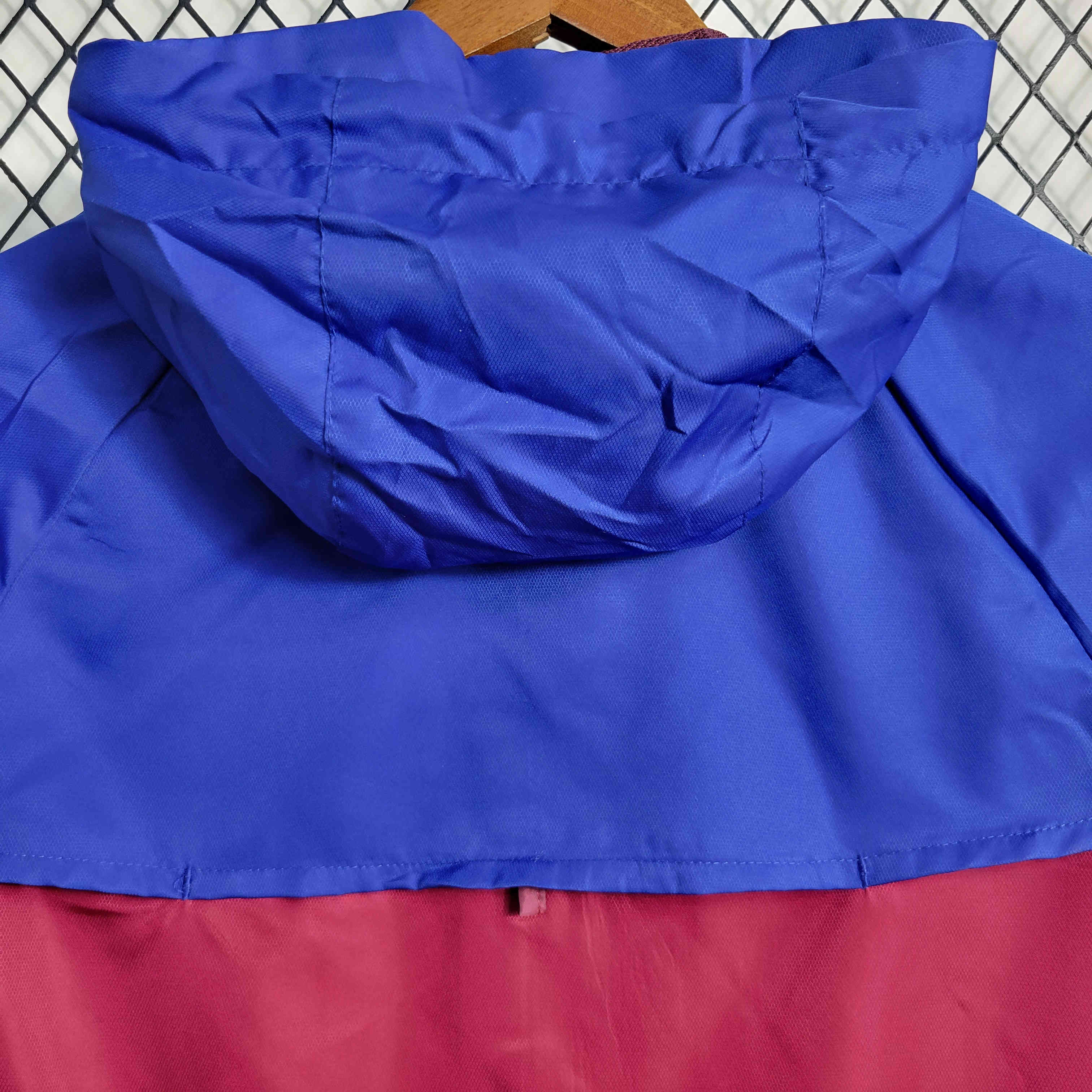 B.A.R.S.A 23-24 Classic Blue Red Player Windbreaker - UnitedFutballJersey