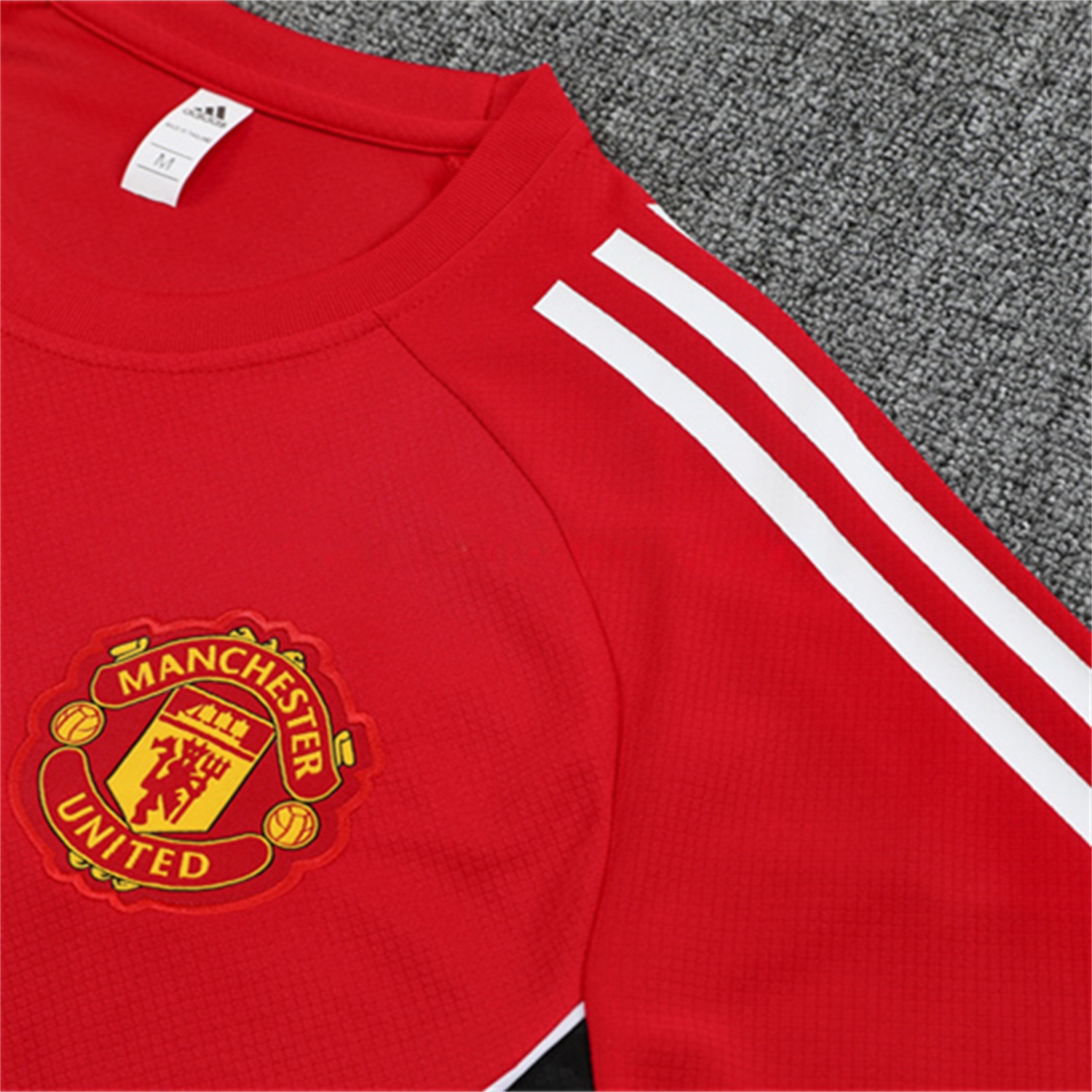 Manchester United 25-26 Kid Short-Sleeve Training Set - Red Top & Black Shorts - UnitedFutballJersey