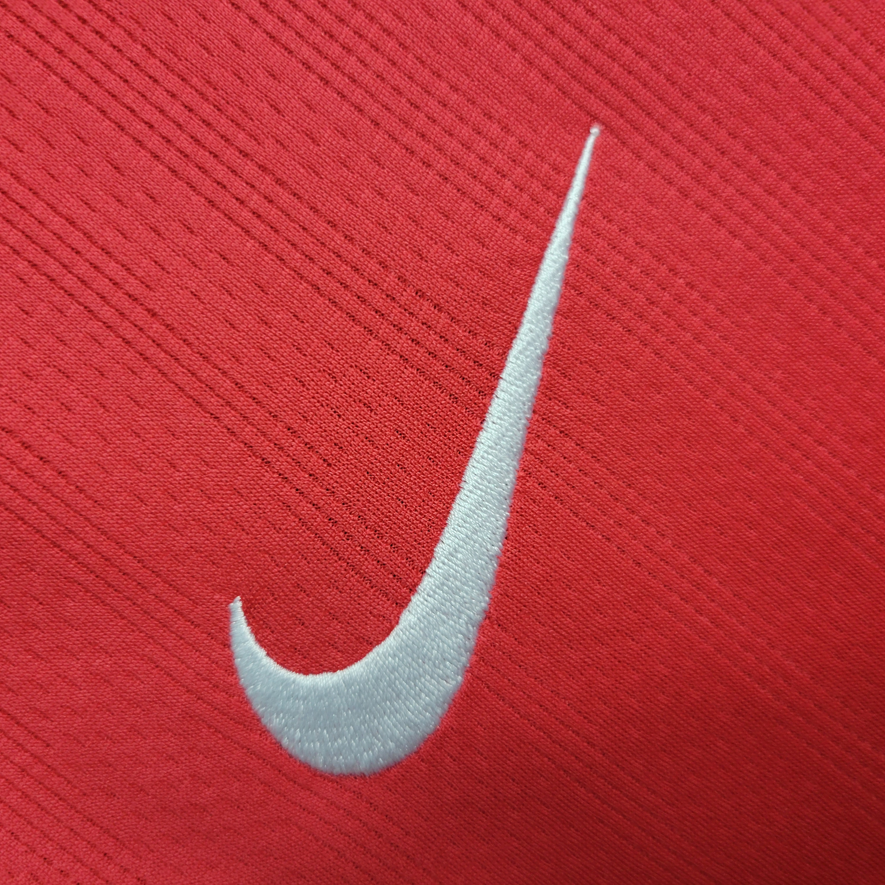Manchester United Retro 07-08 Home Long Sleeve Jersey - UnitedFutballJersey