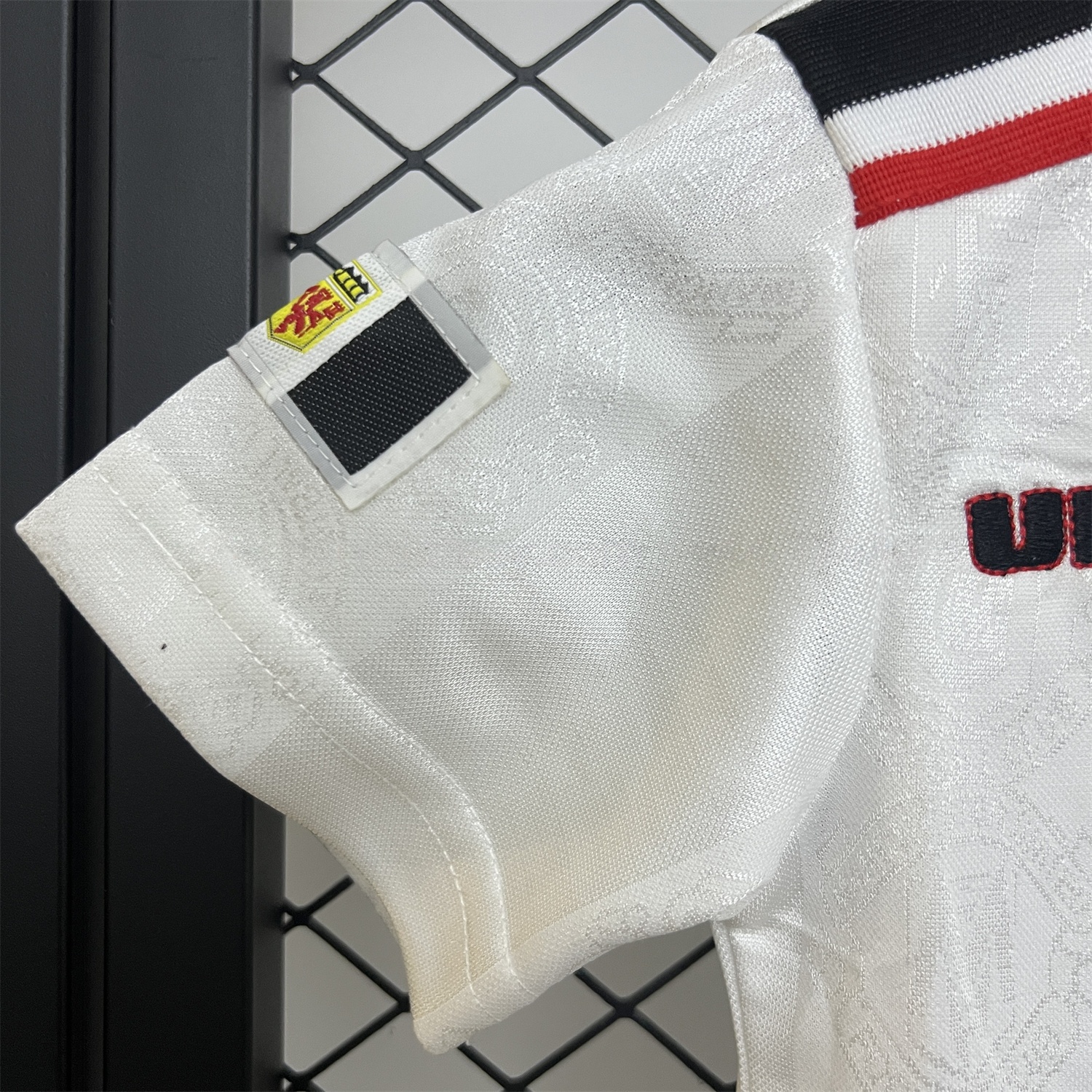 Manchester United Retro 1997-98 Away Kids Kit - UnitedFutballJersey