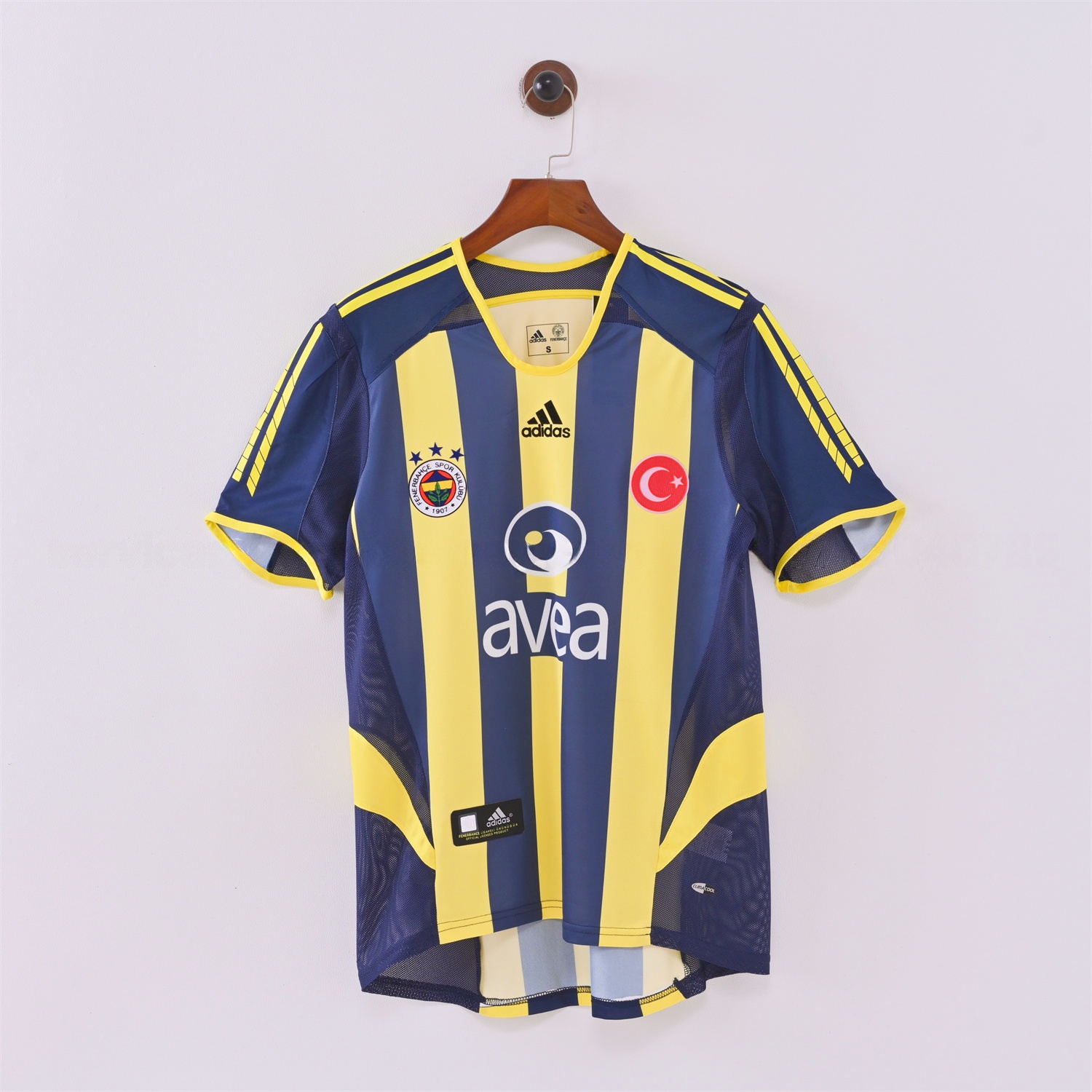 Retro Fenerbahce 2005-06 Home Jersey - UnitedFutballJersey