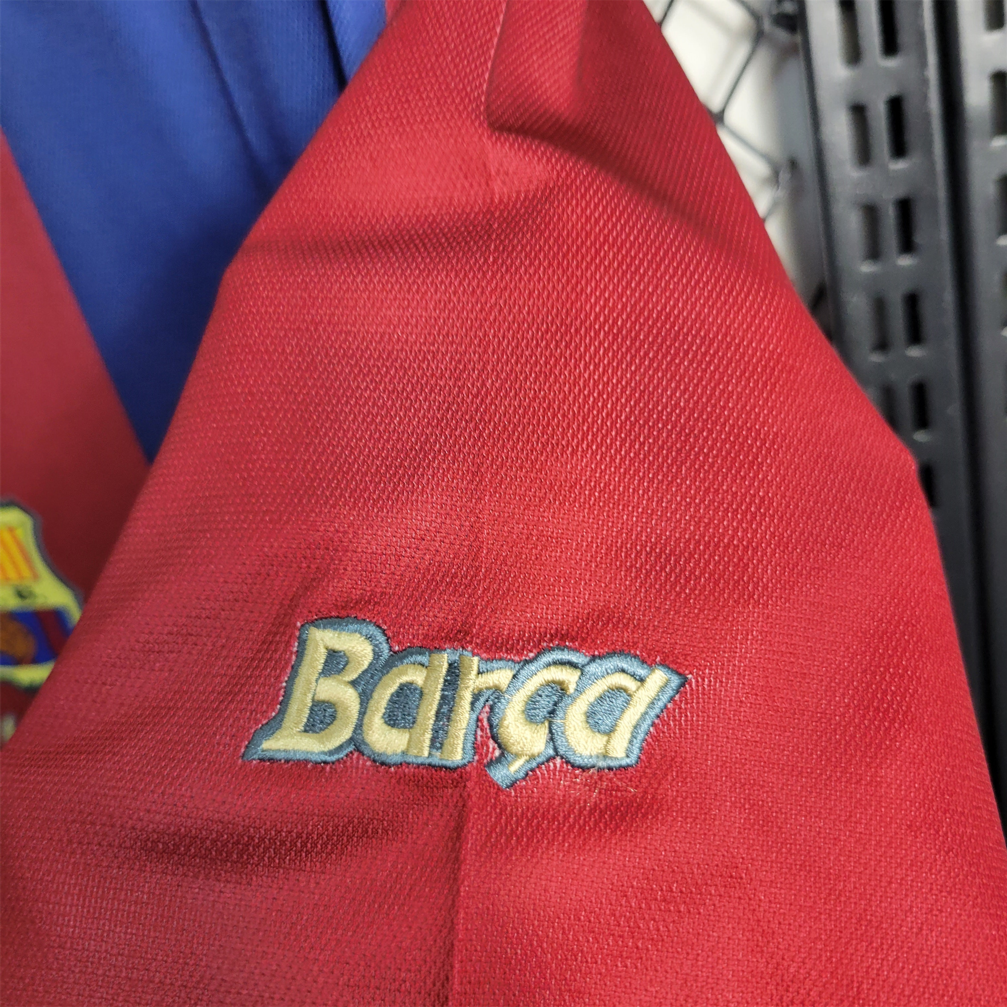 B.A.R.S.A Retro 98-99 Home Stadium Jersey - UnitedFutballJersey