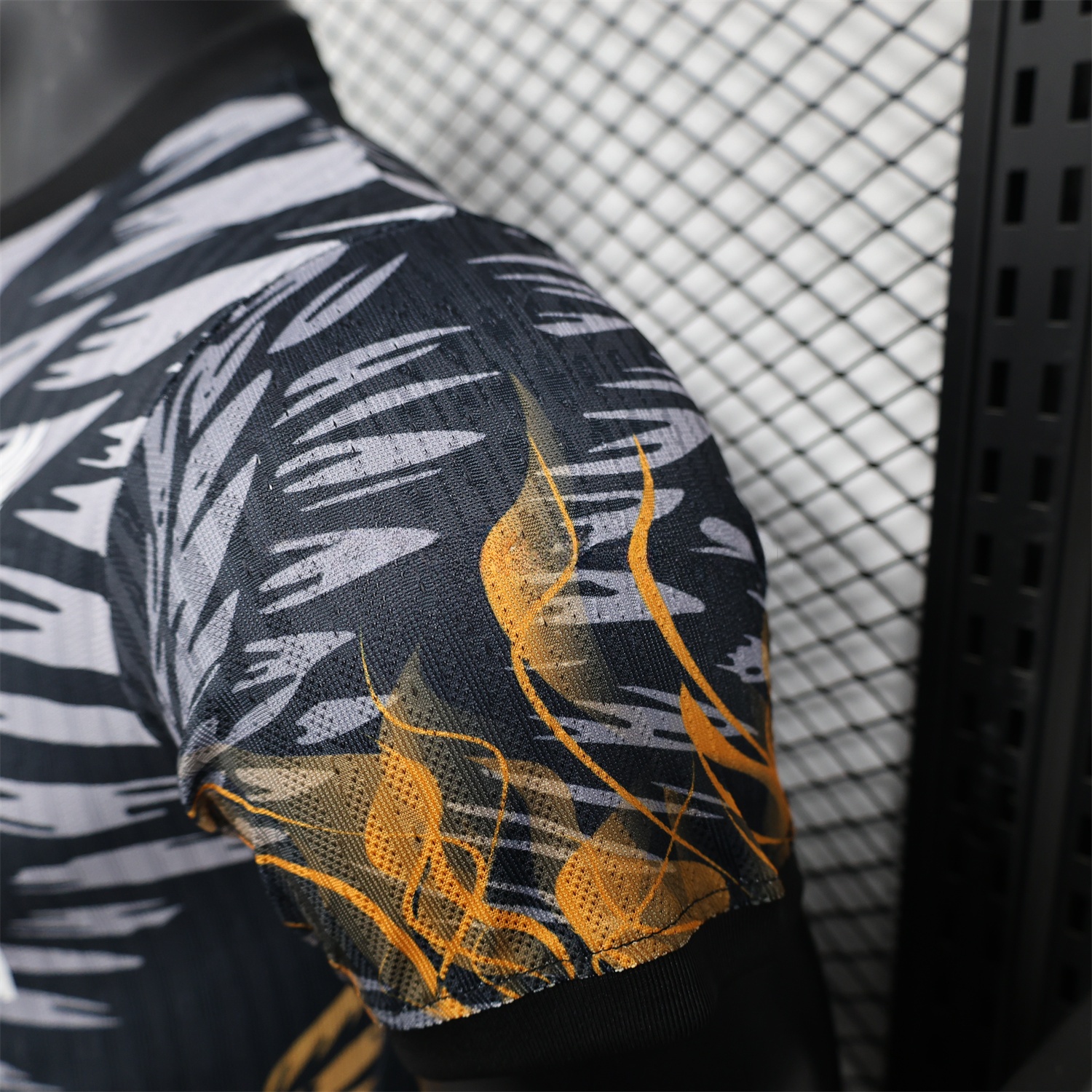 Liver.pool 25-26 Orange Liver.pool Bird Black Special Jersey - Player Version - UnitedFutballJersey
