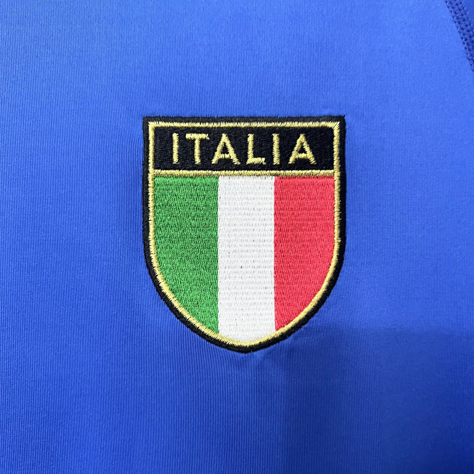 Retro Italy 2000 Home Stadium Jersey - UnitedFutballJersey