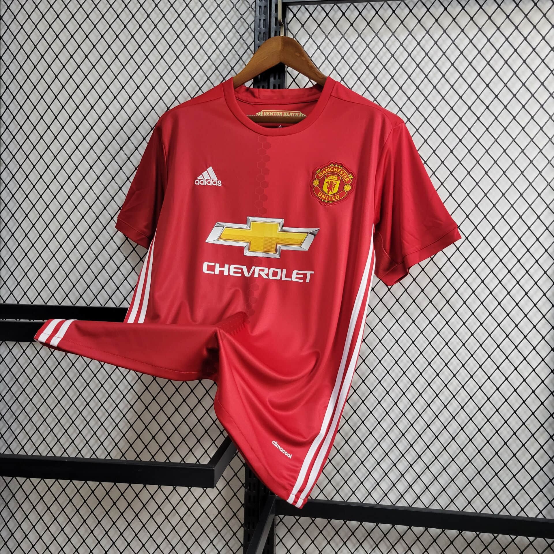 Manchester United Retro 2017-18 Home Jersey - UnitedFutballJersey