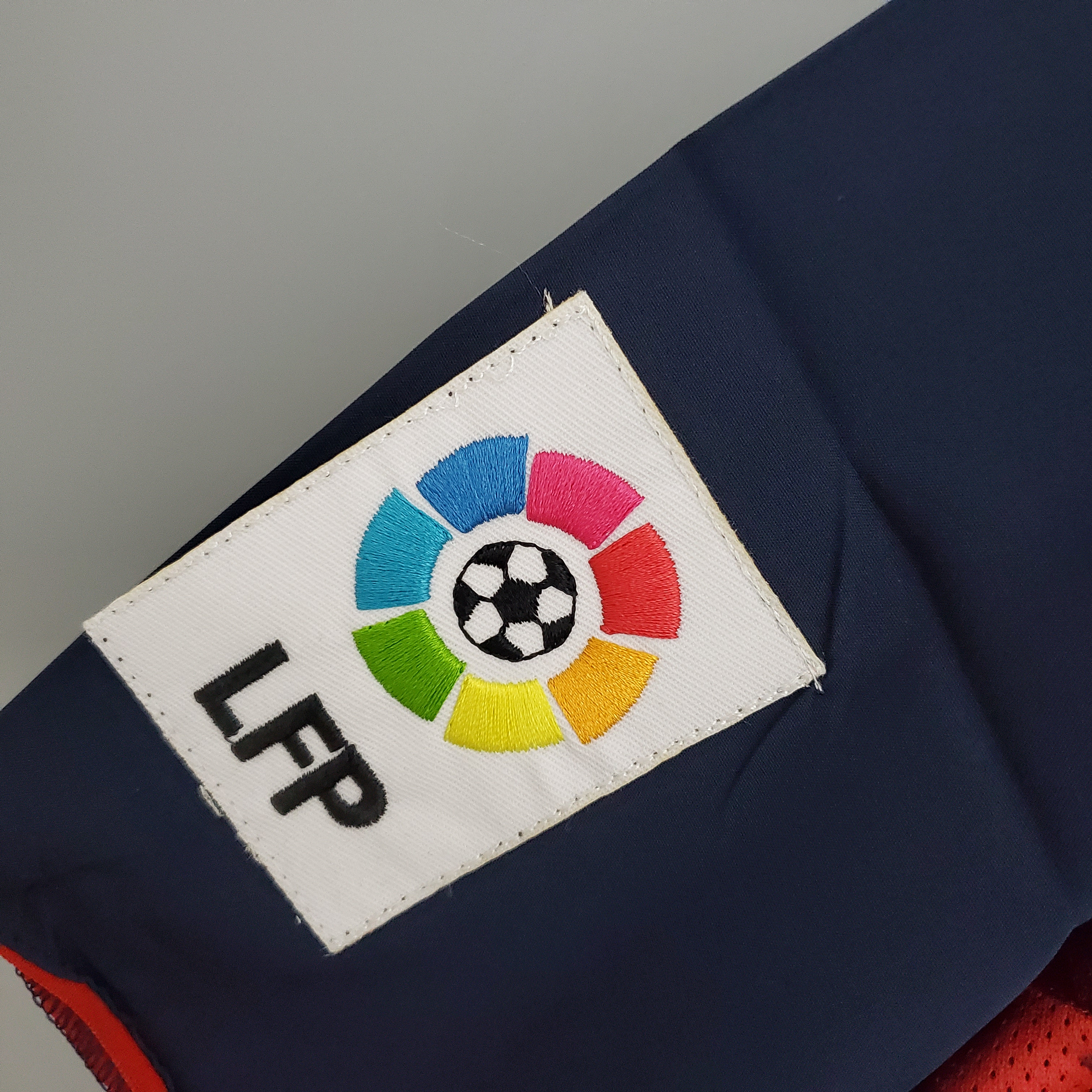 B.A.R.S.A Retro 03-04 Home Stadium Jersey - UnitedFutballJersey