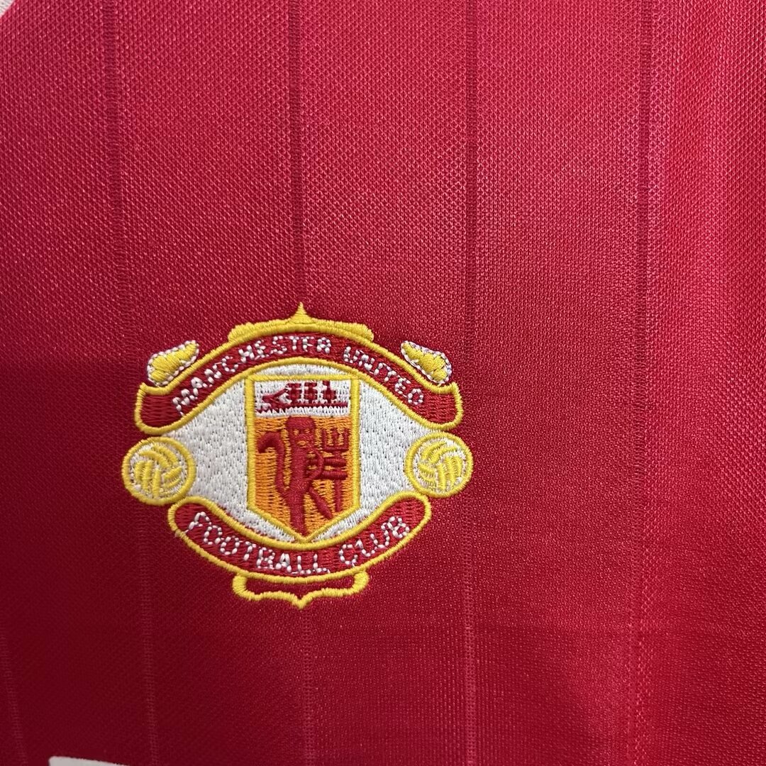 Retro Manchester United 82-83 Home Long Sleeve Jersey - UnitedFutballJersey