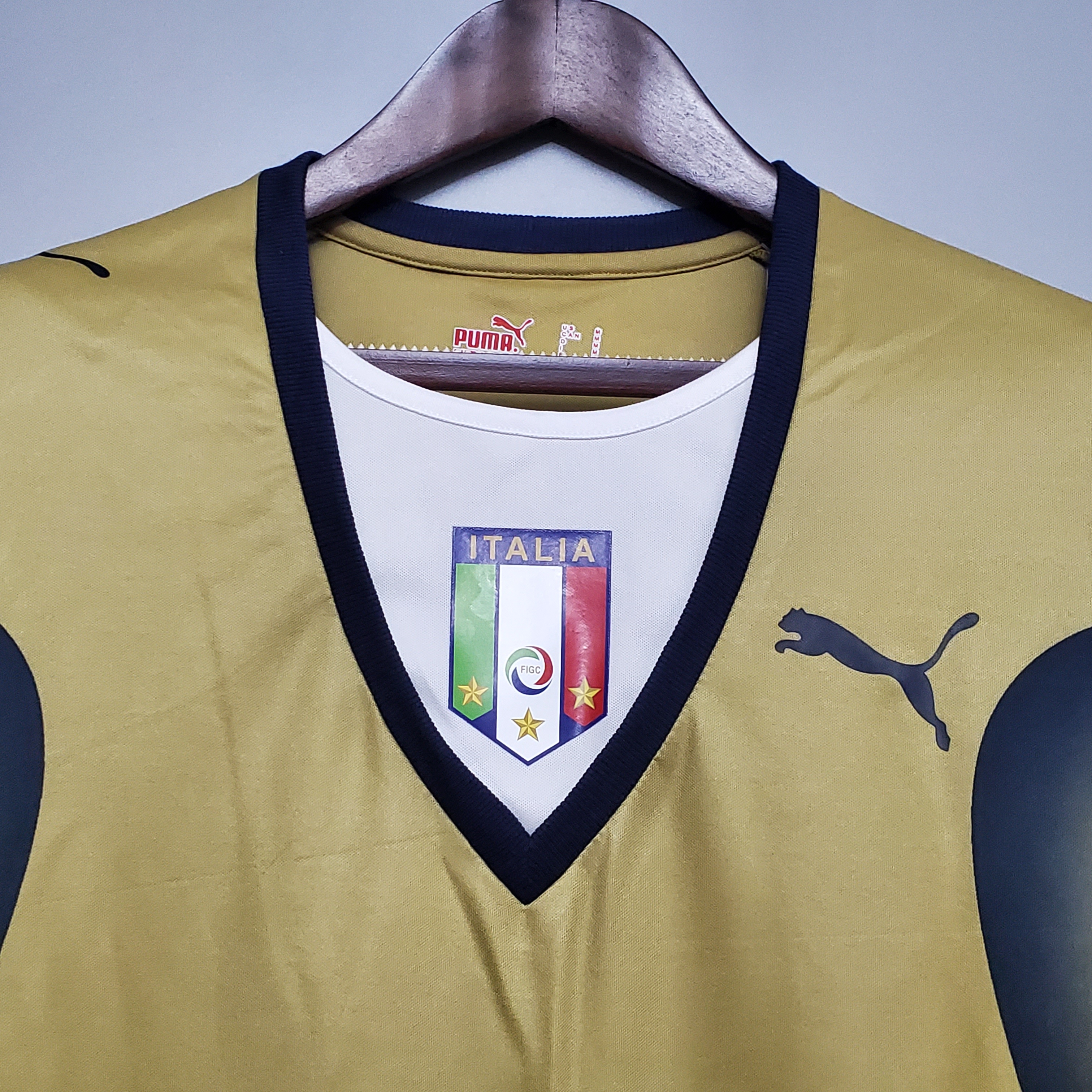 Retro Italy 2006 Golden Goalkeeper Jersey - UnitedFutballJersey