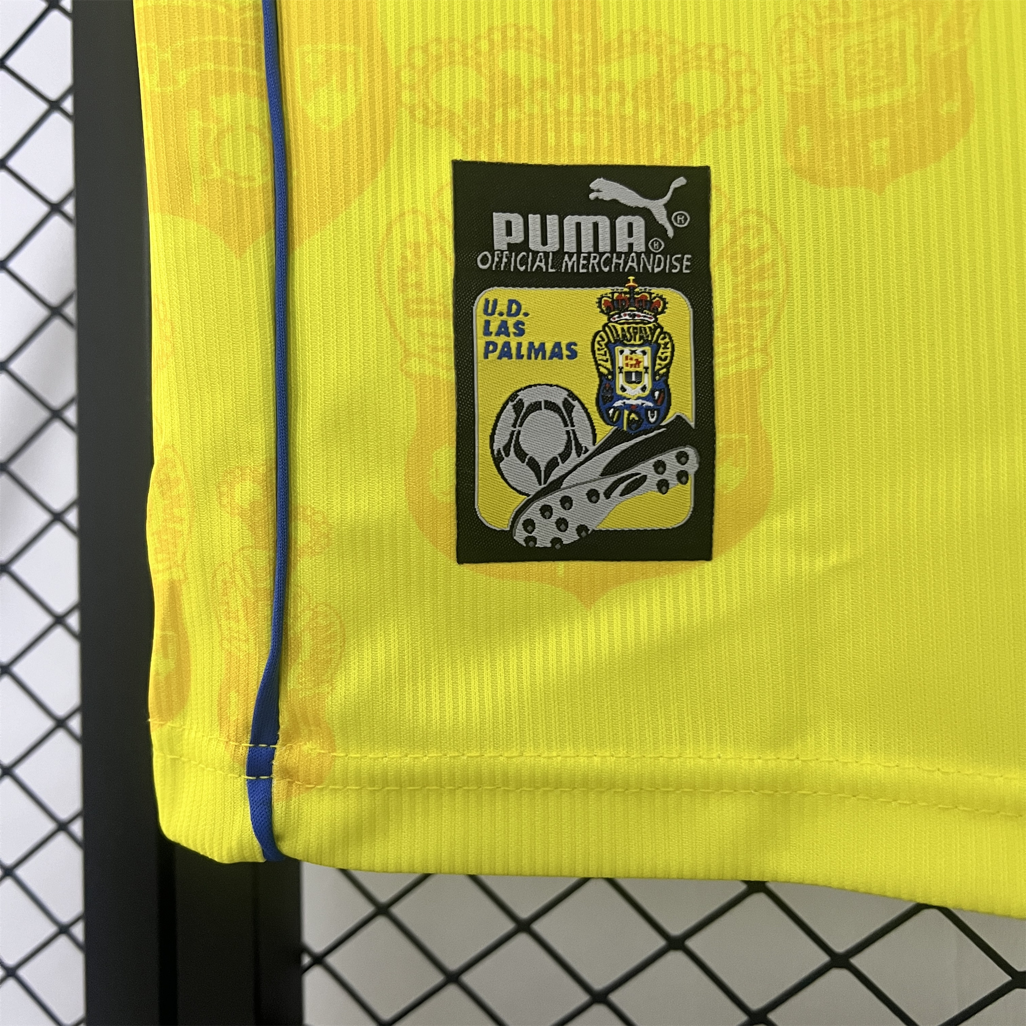 Retro Las Palmas 1997-98 Home Jersey - UnitedFutballJersey