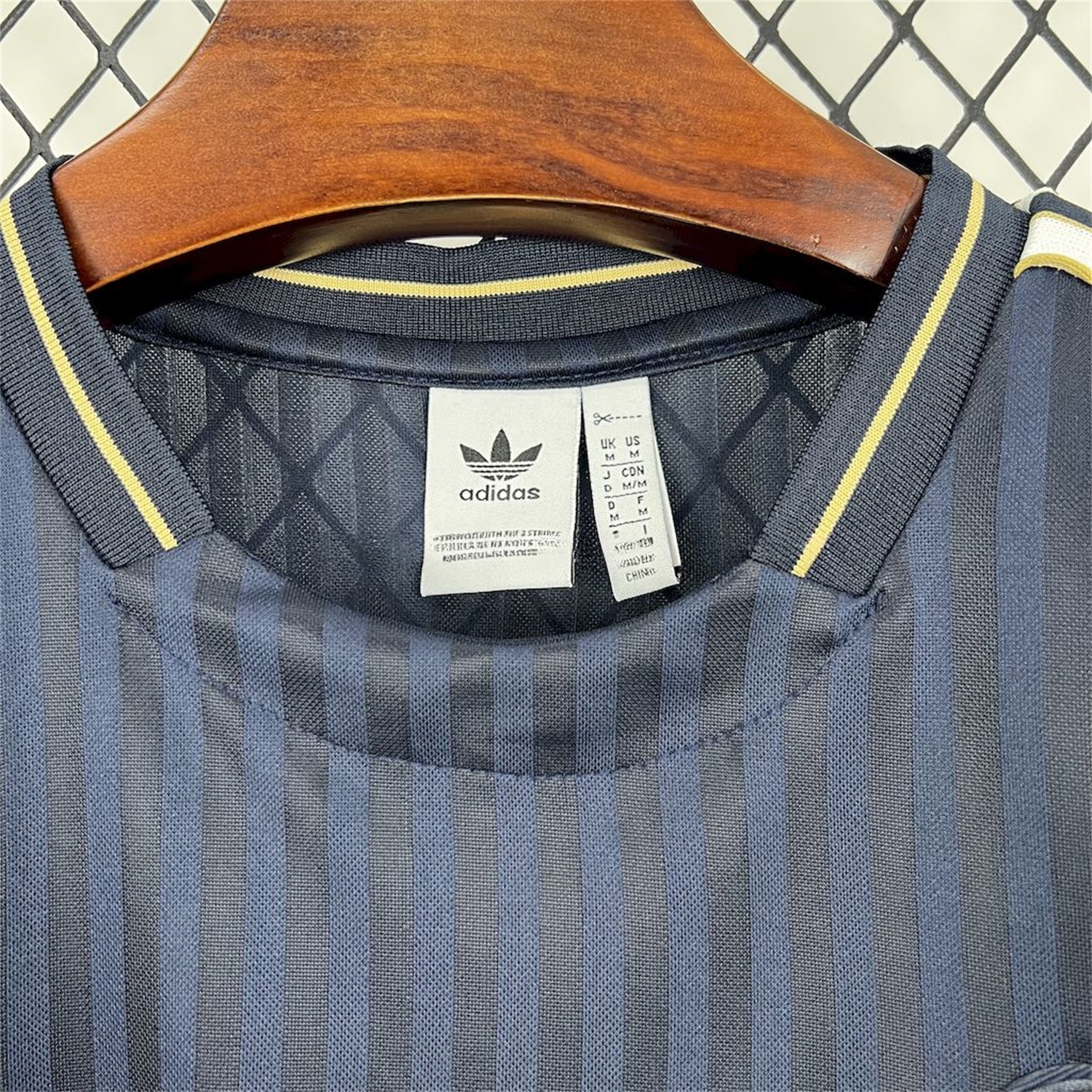 Juventus 2025 Royal Blue Icon Retro Jersey - Fans Version - UnitedFutballJersey