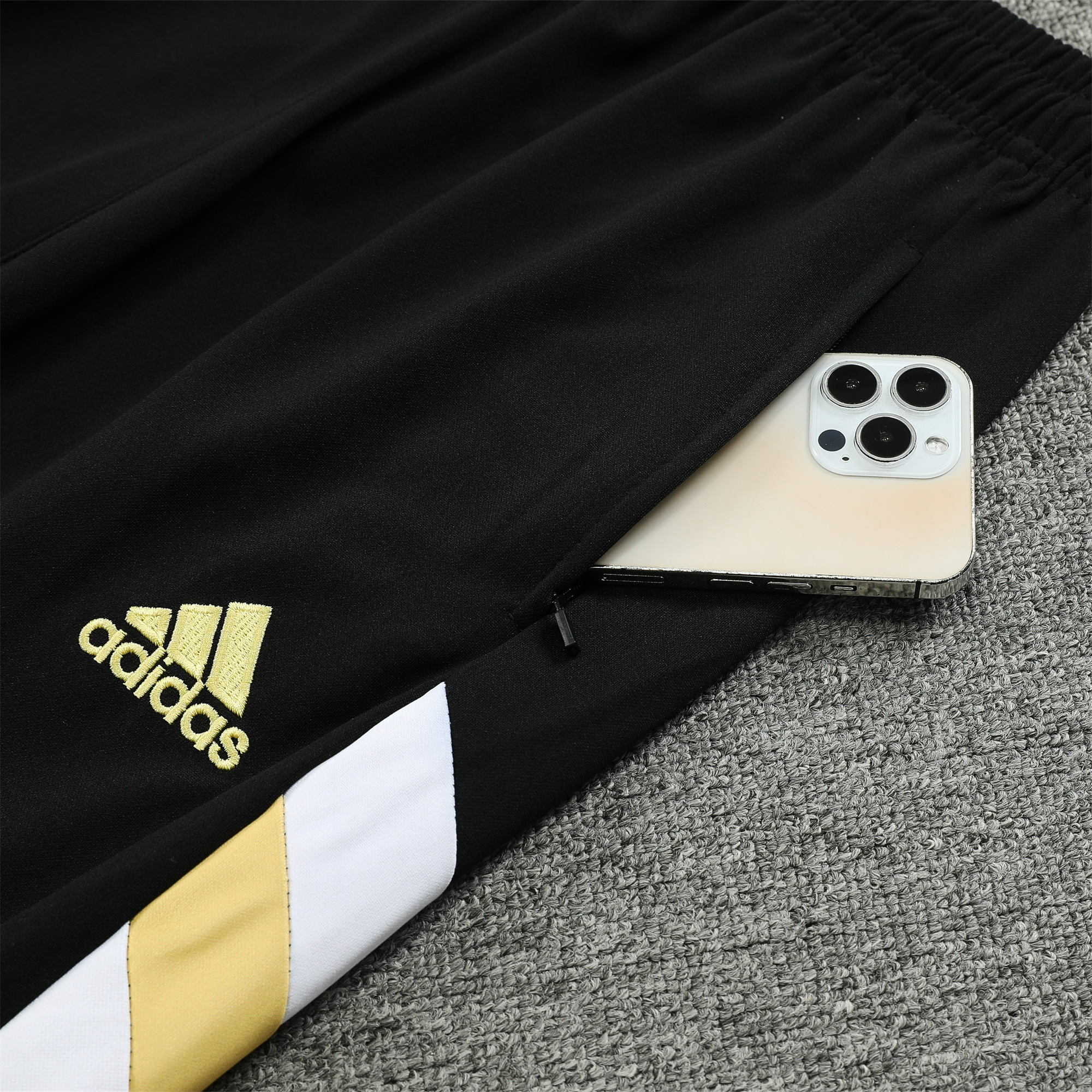 Juventus 23-24 Long Sleeve Training Set White Yellow - UnitedFutballJersey