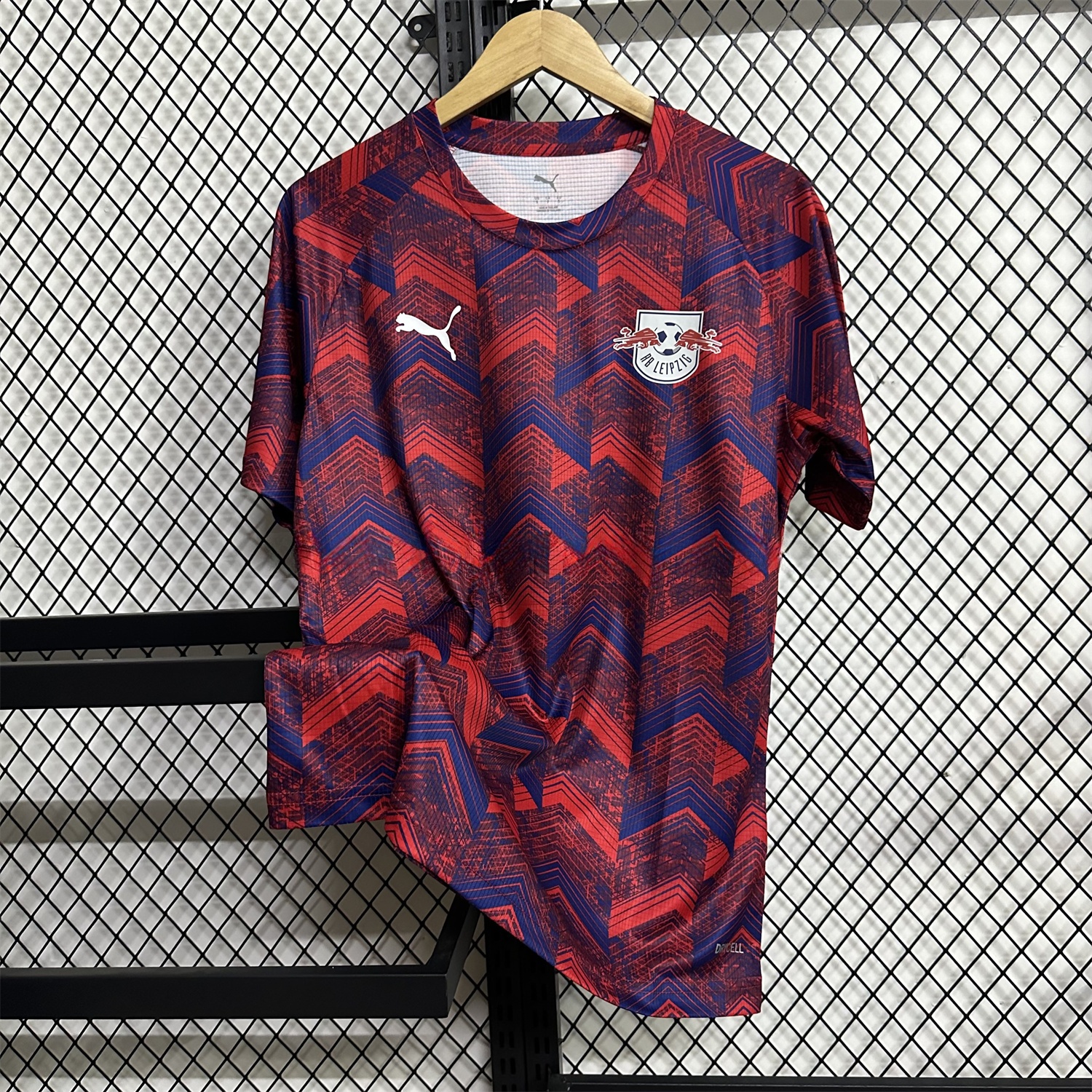 RB Leipzig 25-26 Pre-Match Red Blue Training Jersey - Fans Version - UnitedFutballJersey