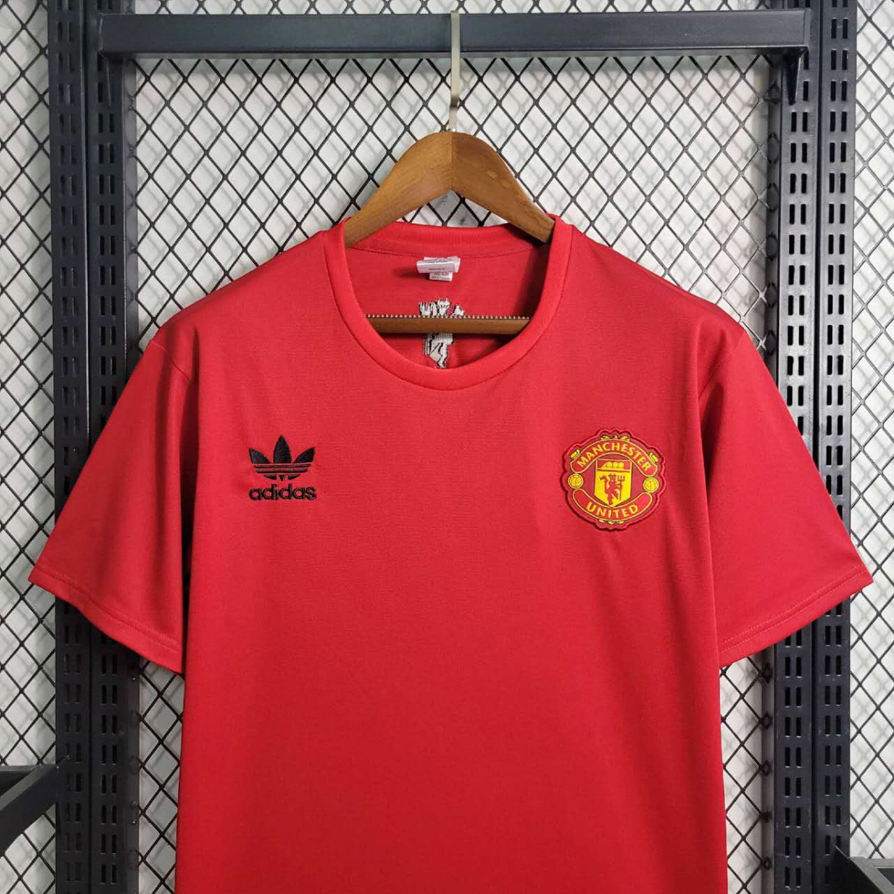 Manchester United 23-24 Red Training Jersey - Fans Version - UnitedFutballJersey
