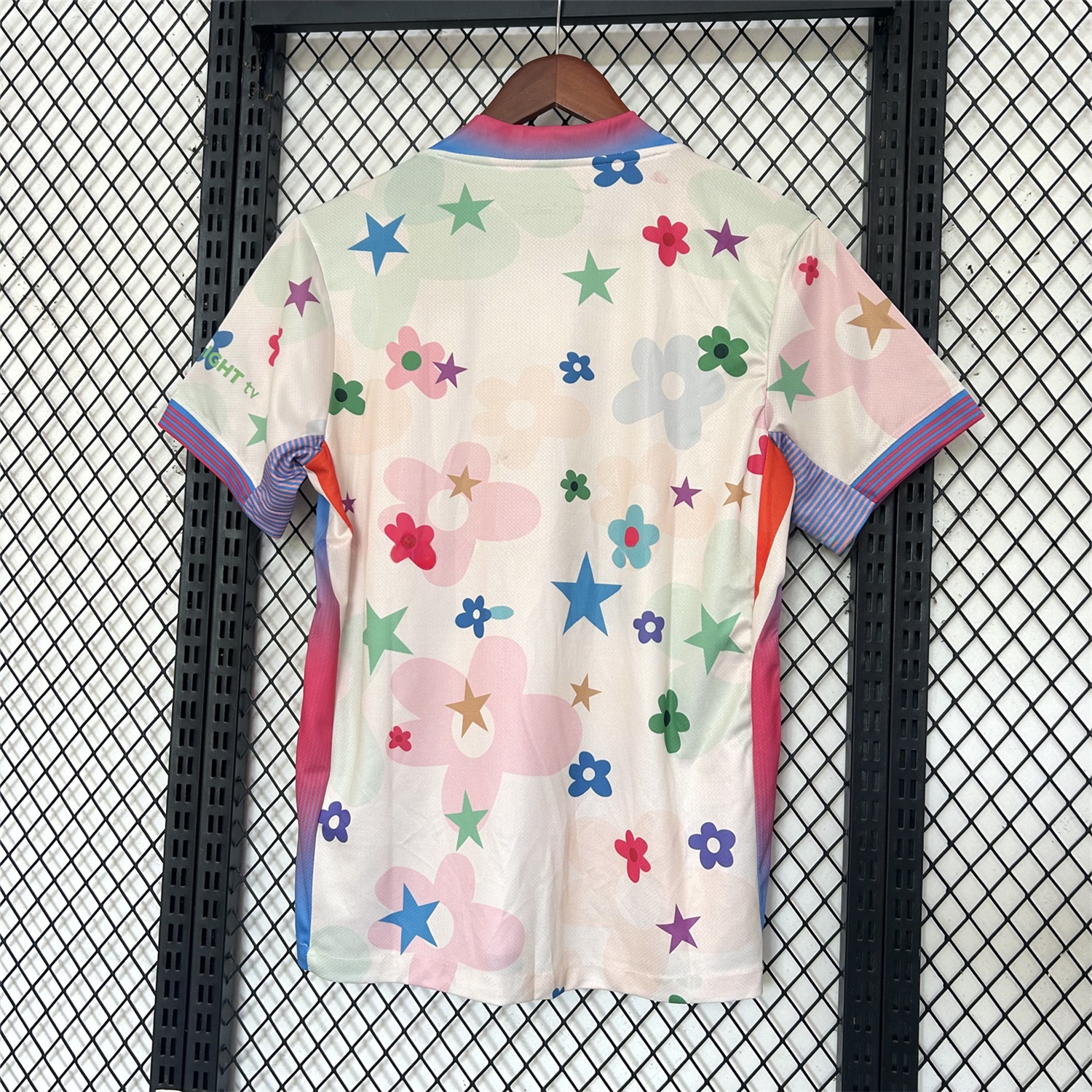 Barcelona 25-26 Stars And Flowers Pink Special Jersey - Fans Version - UnitedFutballJersey