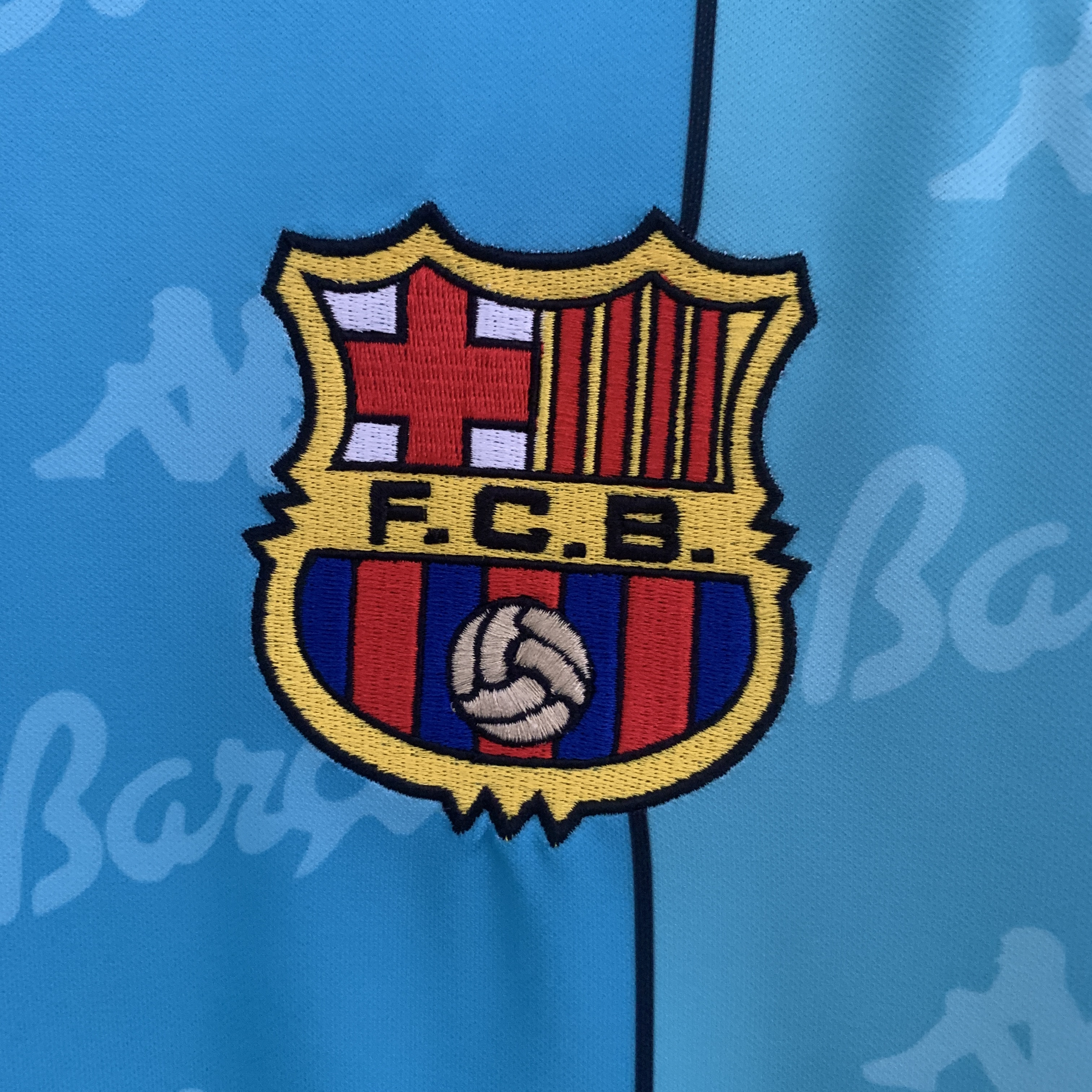 Retro Barcelona 96-97 Away Stadium Long Sleeve Jersey - UnitedFutballJersey