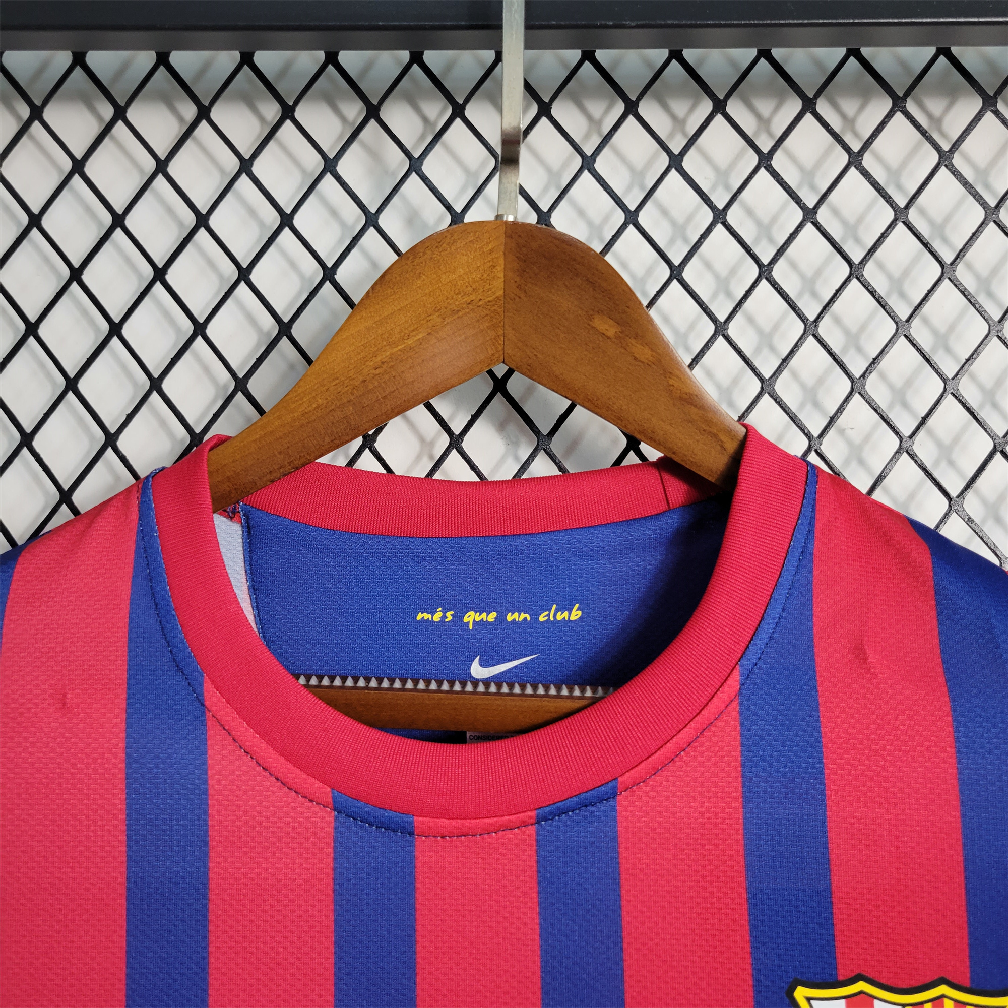 Retro Barcelona 11-12 Home Stadium Long Sleeve Jersey - UnitedFutballJersey