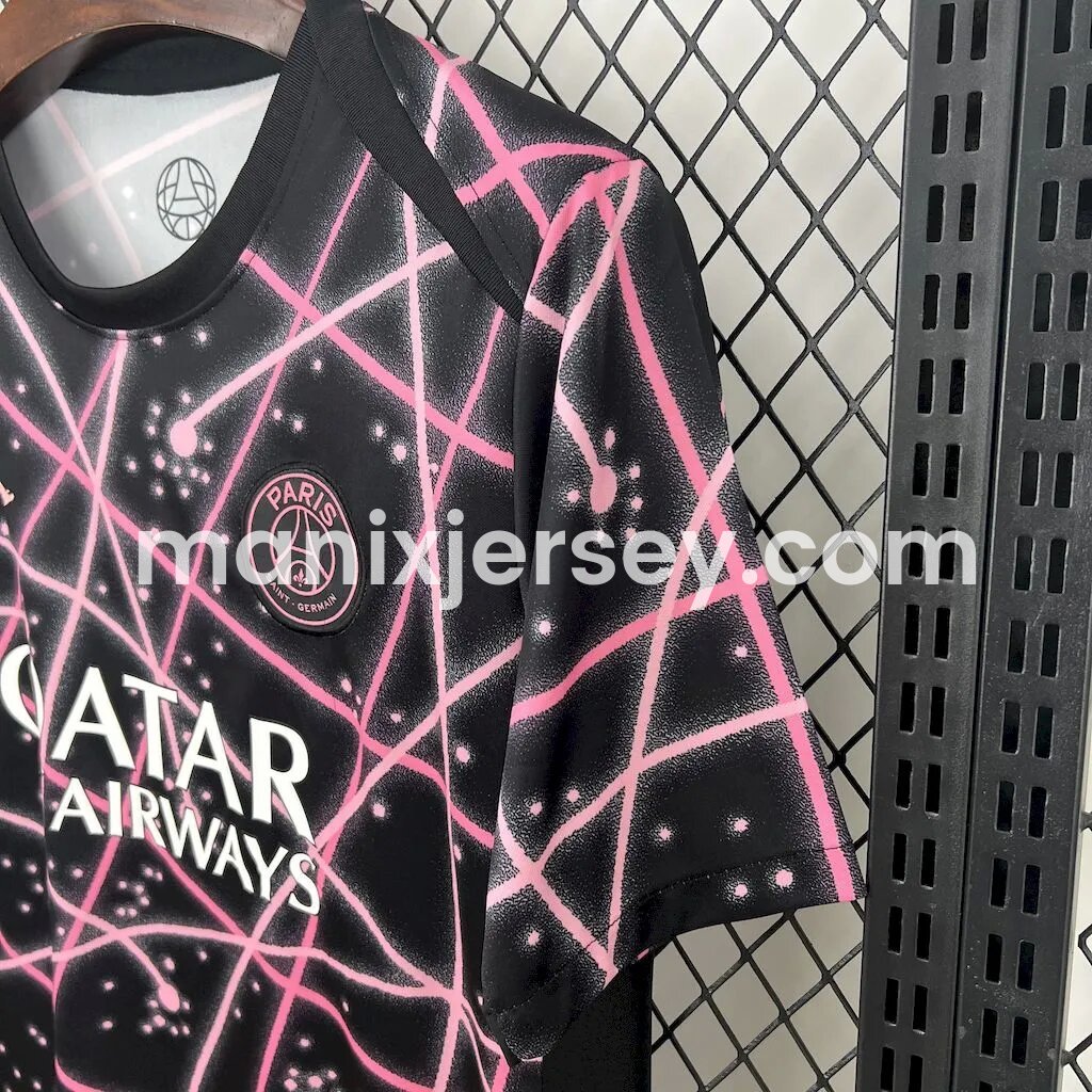 Paris Saint-Germain PSG 25-26 Pink Lines Black Pre-Match Training Jersey - Fans Version - UnitedFutballJersey