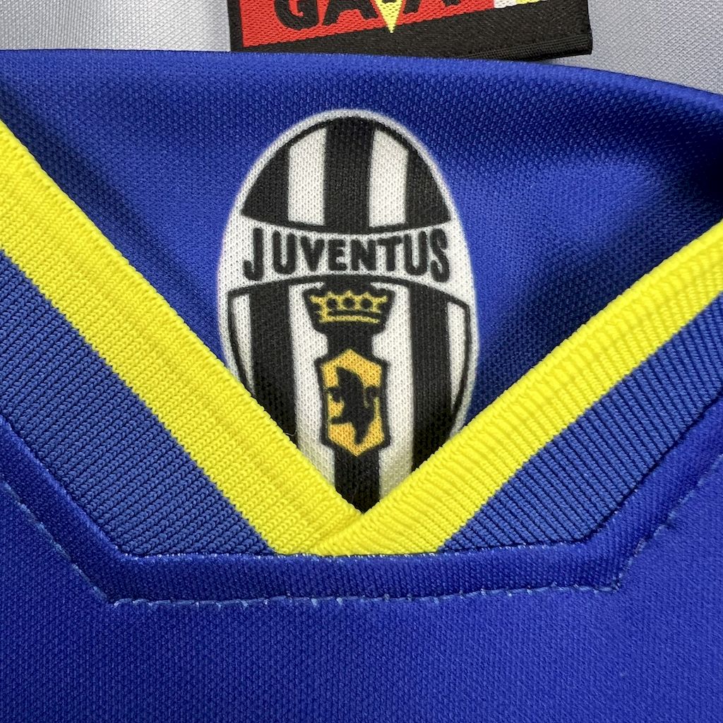 Retro Juventus 1996-97 Away Jersey - UnitedFutballJersey