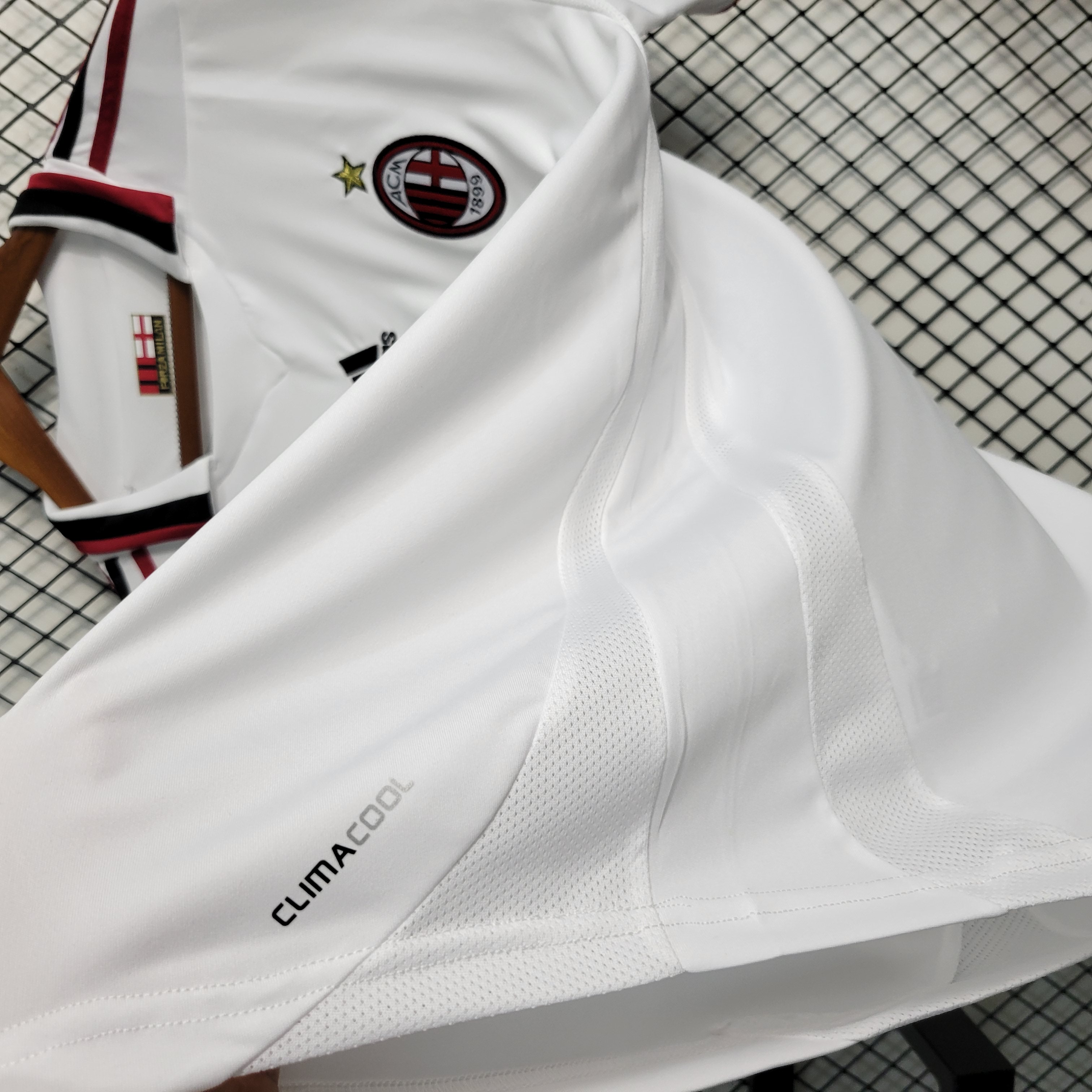 Retro AC Milan 2009-10 Away Stadium Jersey - UnitedFutballJersey