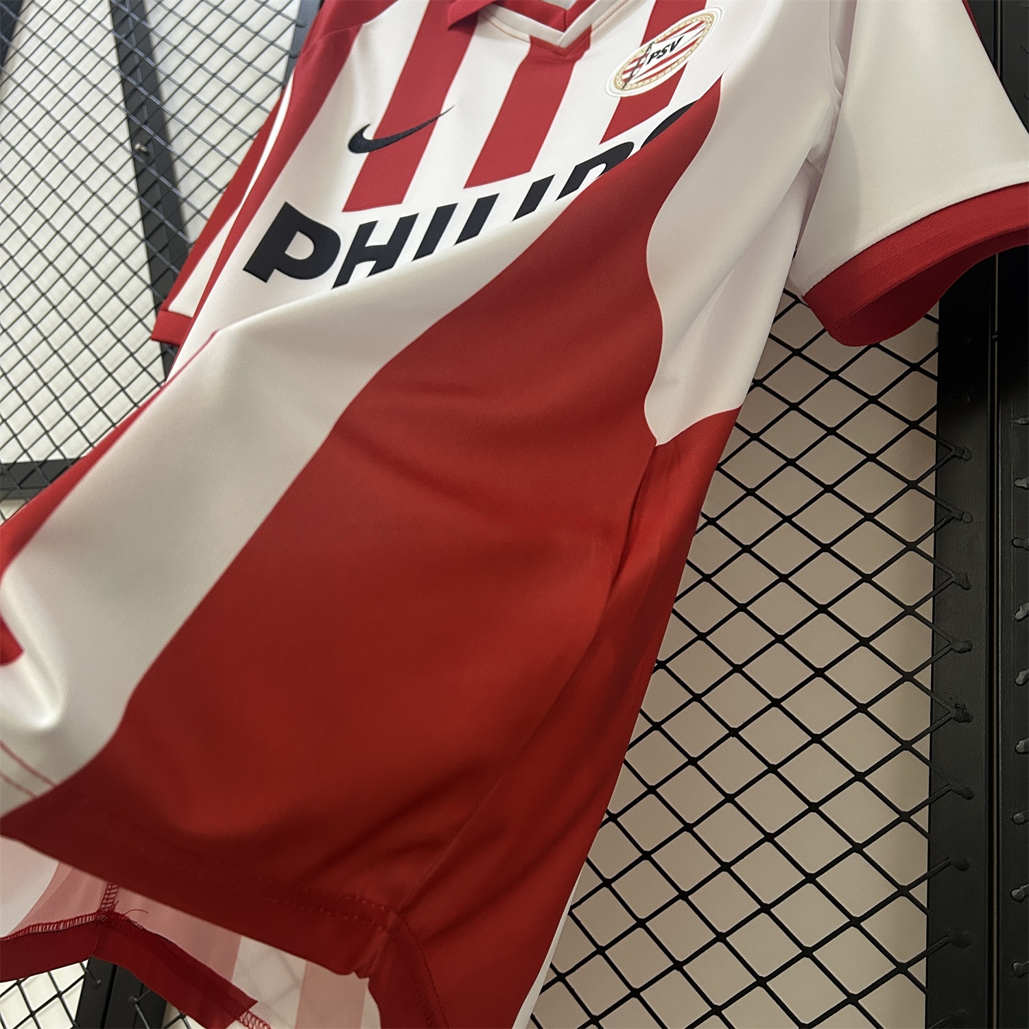 Retro PSV Eindhoven 2000-01 Home Jersey - UnitedFutballJersey