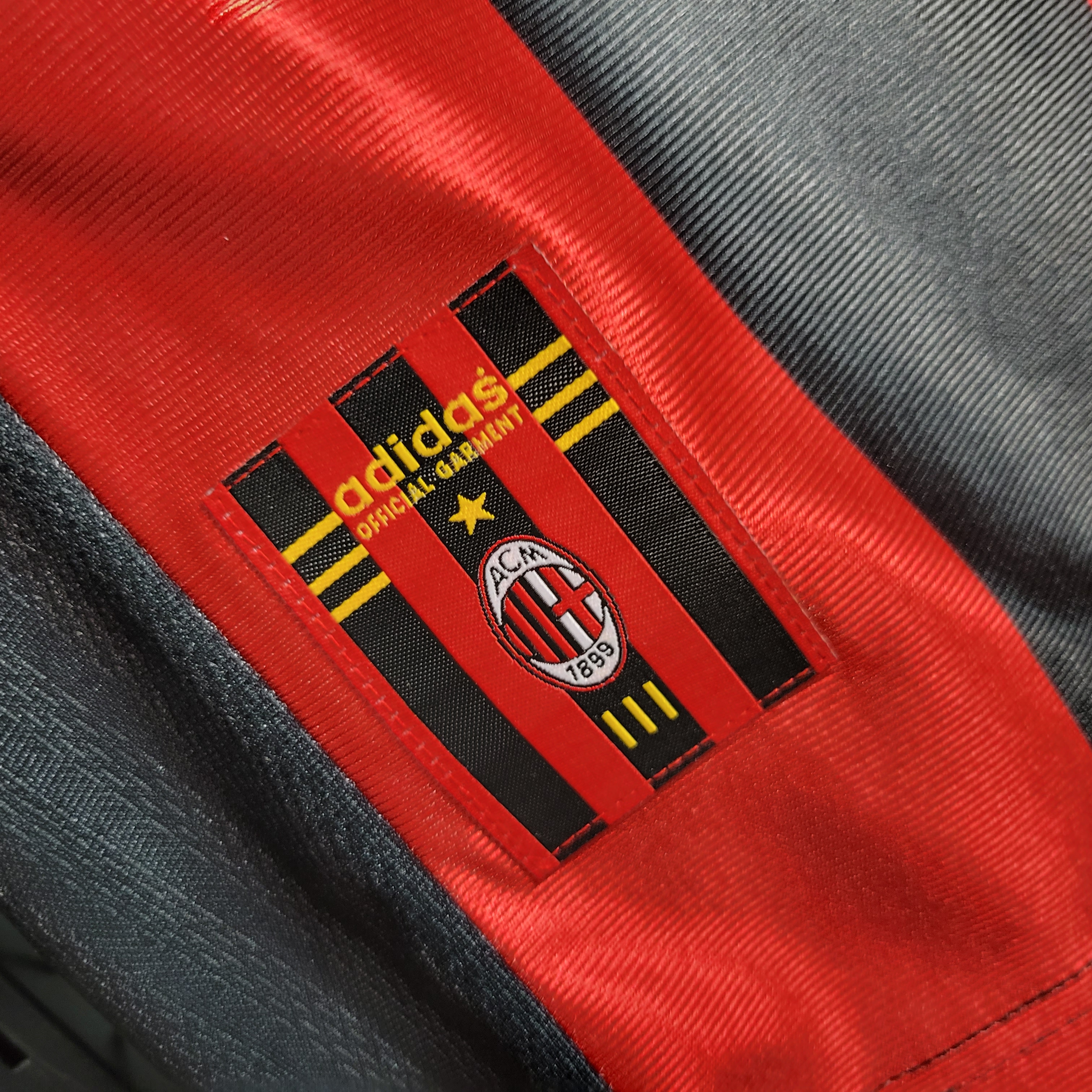 Retro AC Milan 98-99 Home Stadium Jersey - UnitedFutballJersey