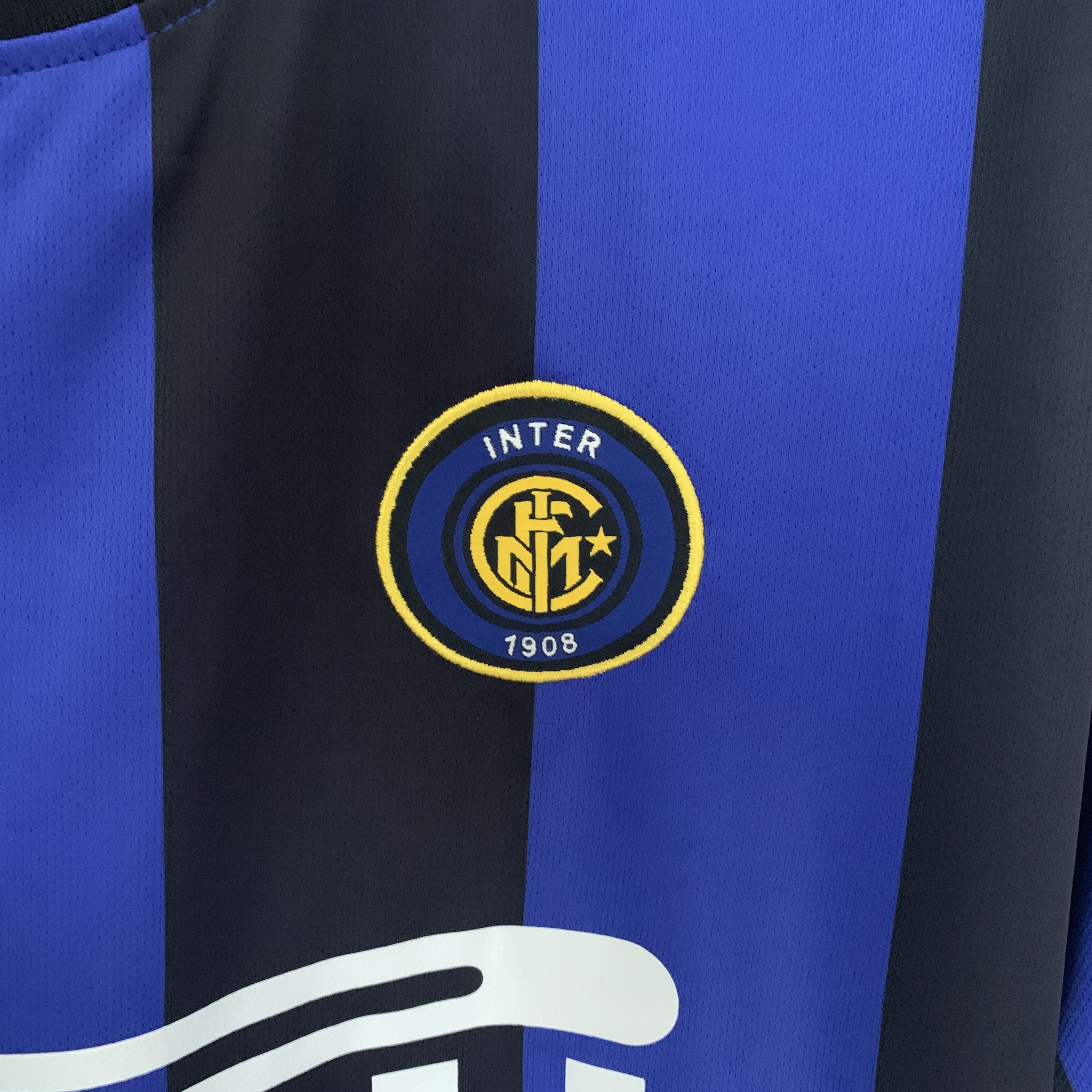 Retro Inter Milan 1999-00 Home Stadium Jersey - UnitedFutballJersey