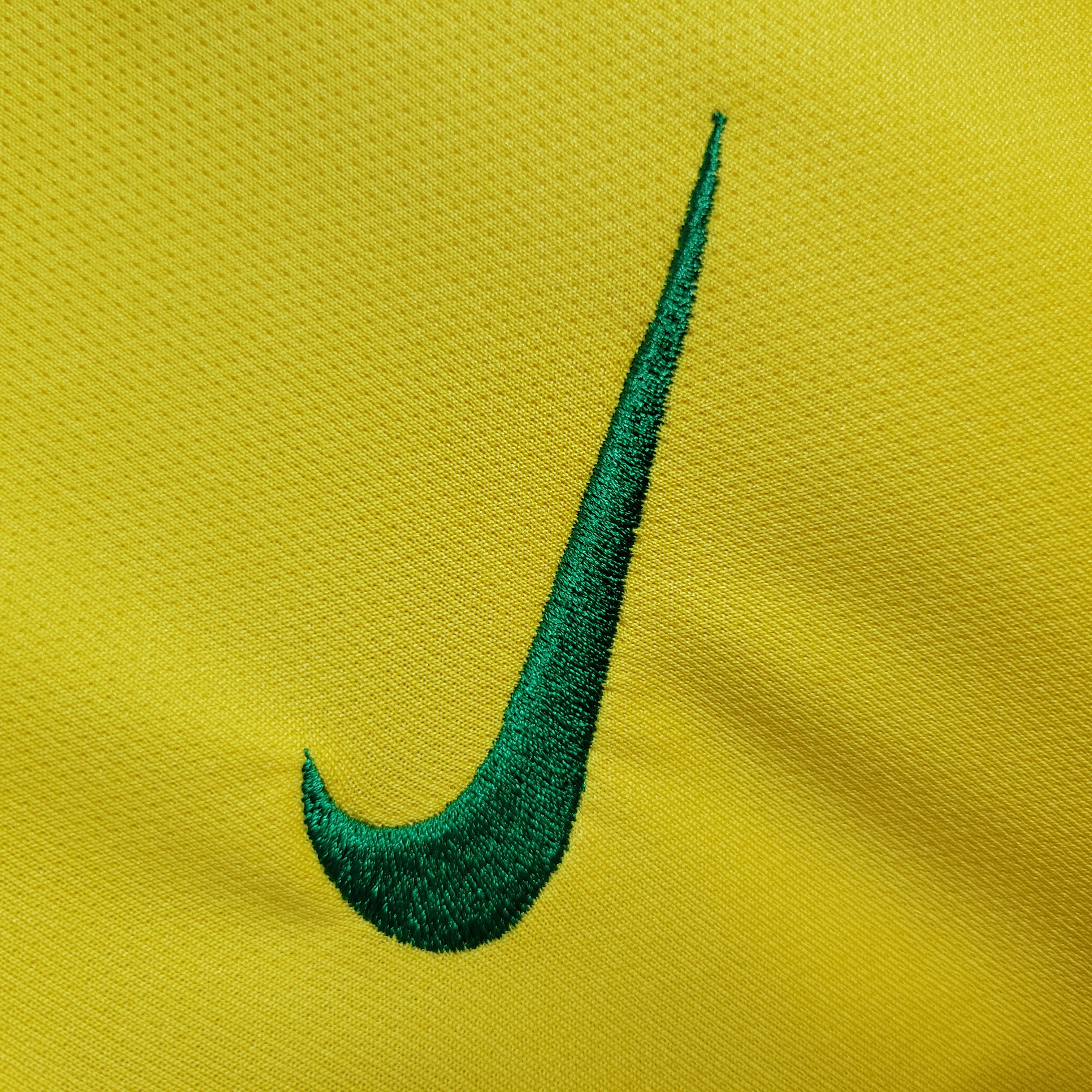 Retro Brazil 2006 Home Stadium Jersey - UnitedFutballJersey