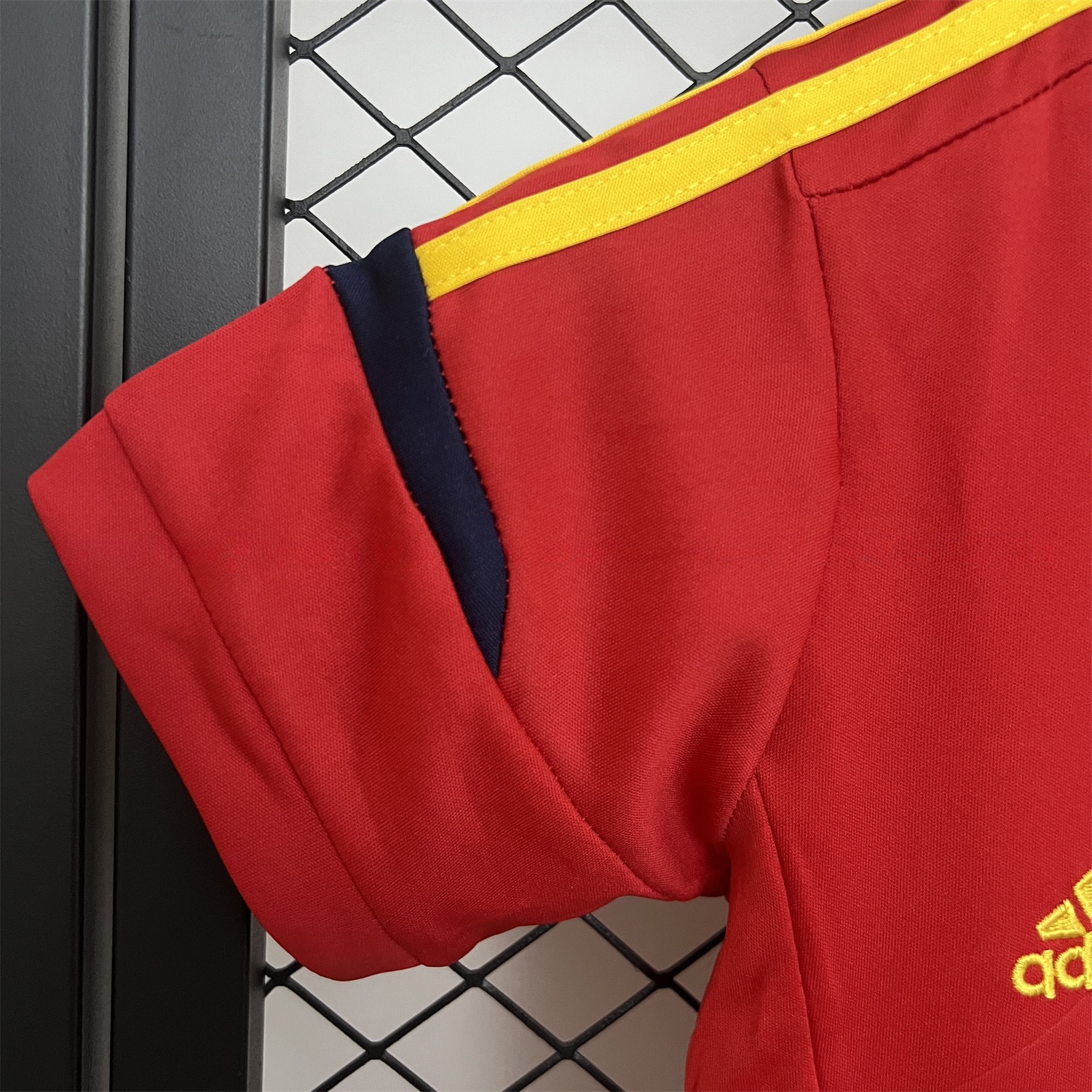 Retro Spain 2012 Home Kids Kit - UnitedFutballJersey