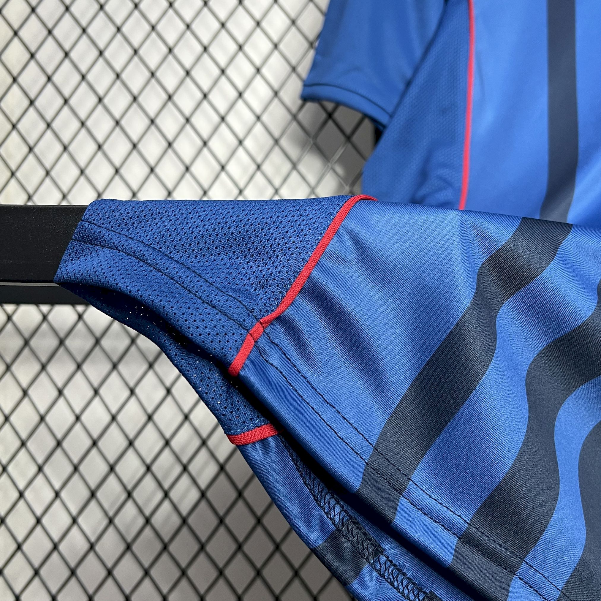 Retro Barcelona 04-05 Away Jersey - UnitedFutballJersey