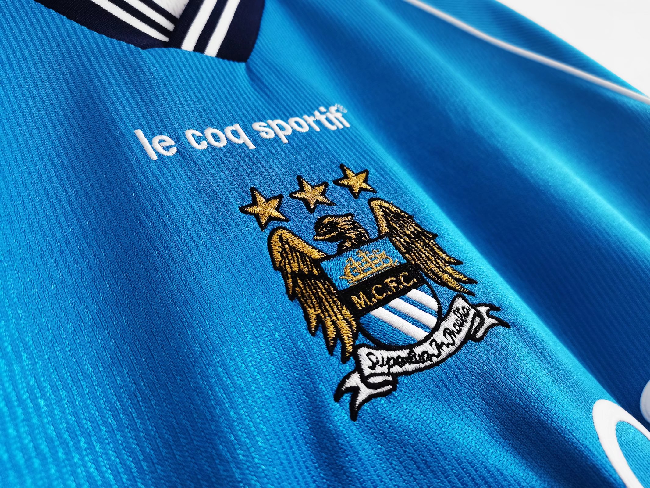 Retro Manchester City 1999-01 Home Stadium Jersey - UnitedFutballJersey