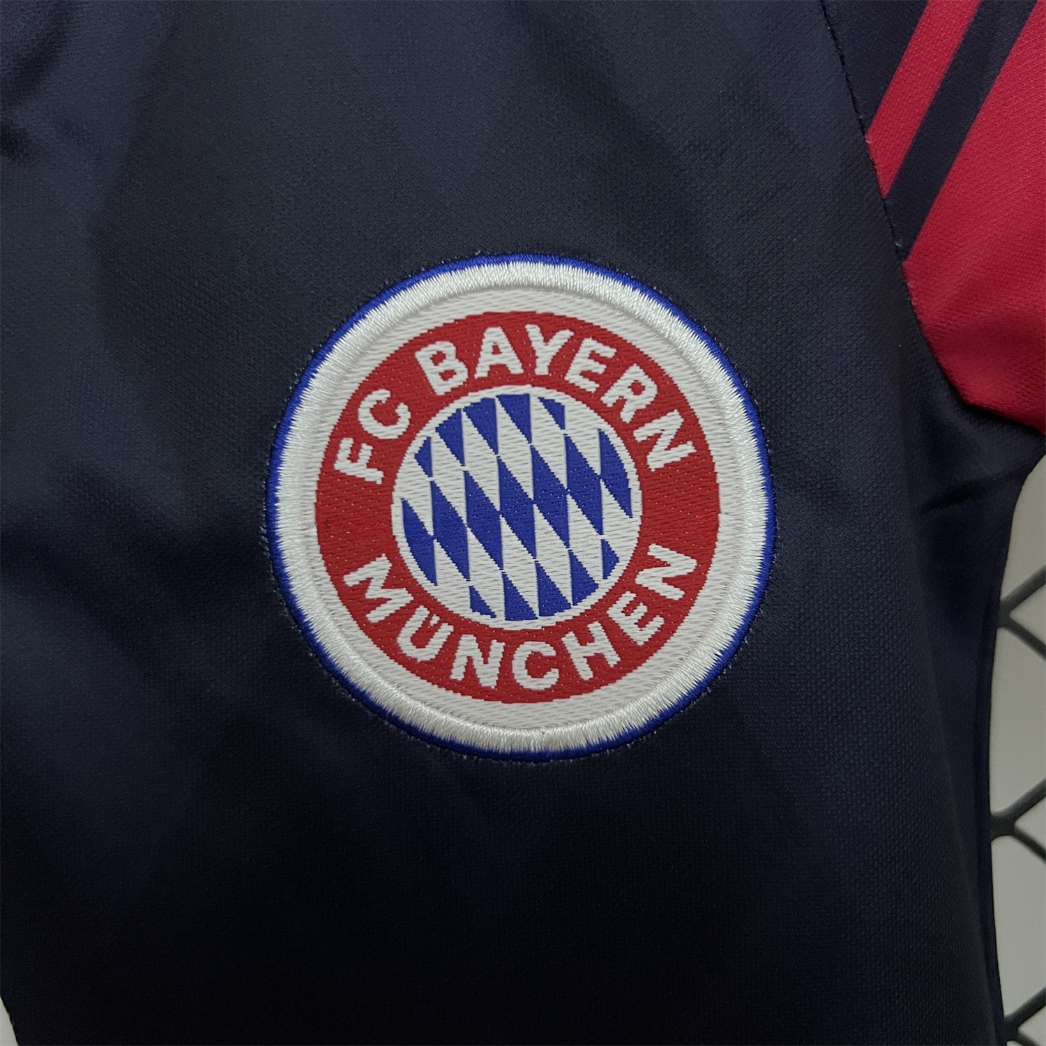 Retro Bayern Munich 1997-99 Home Kids Kit - UnitedFutballJersey