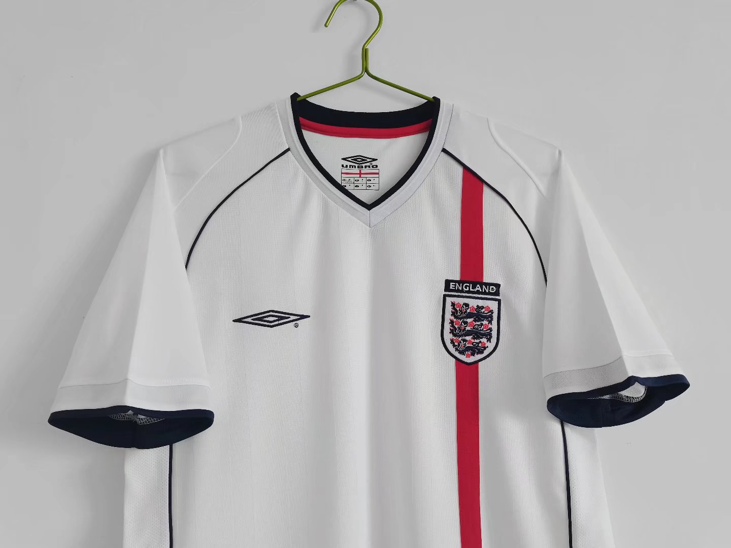 Retro England 2002 Home Stadium Jersey - UnitedFutballJersey
