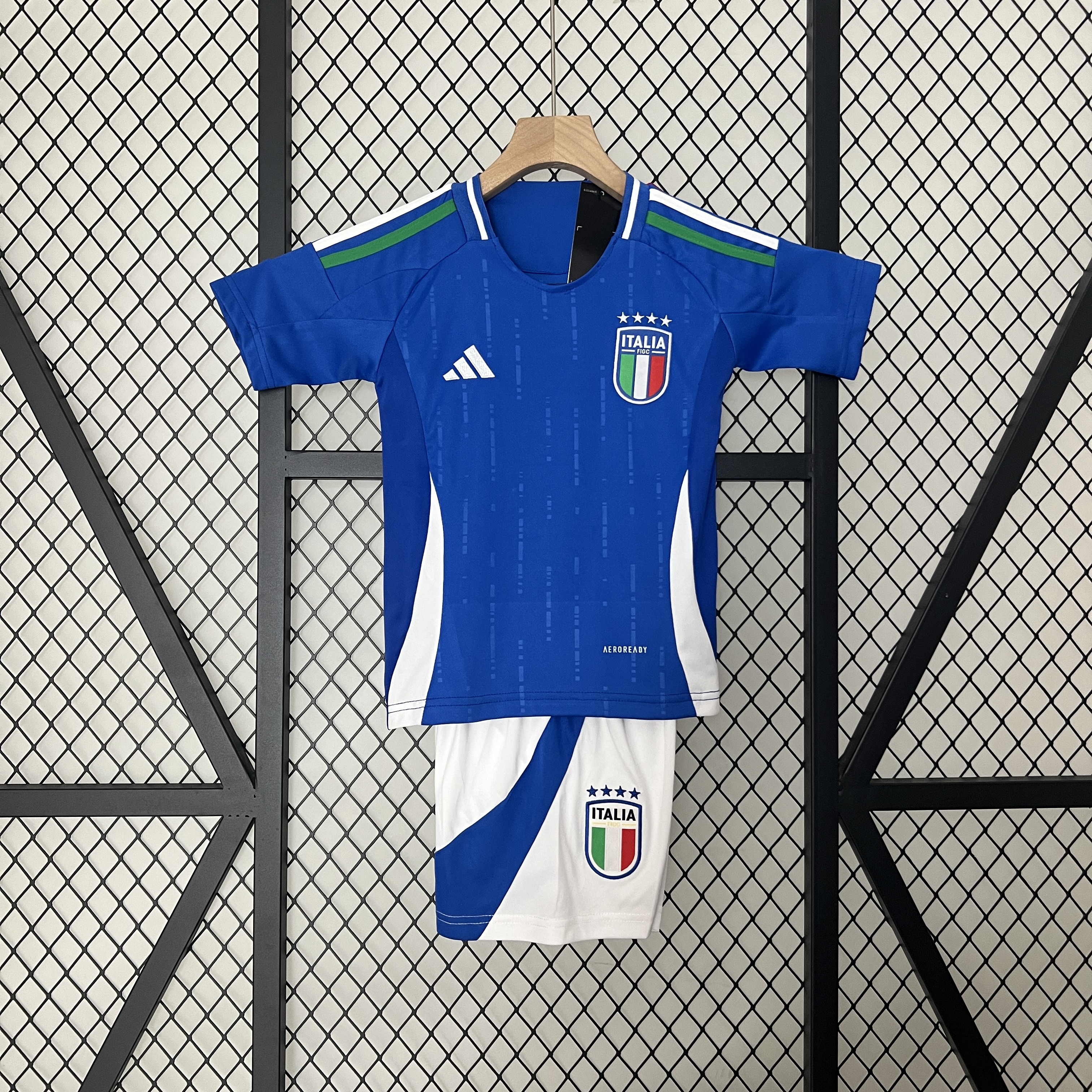 Italy 2024 Home Stadium Kids Kit - UnitedFutballJersey