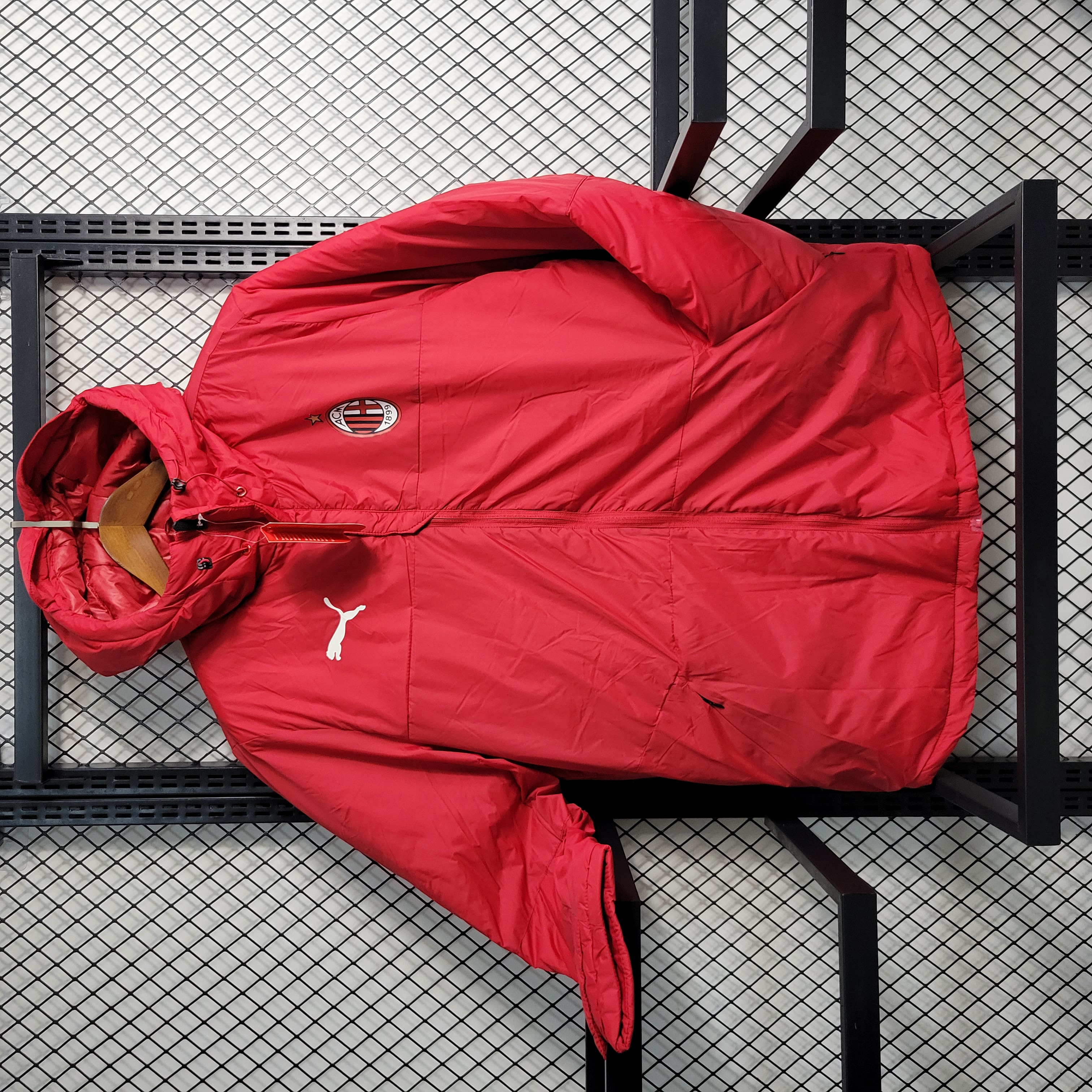 AC Milan 23-24 Men's Hooded Thermal Cotton Jacket - Red - UnitedFutballJersey