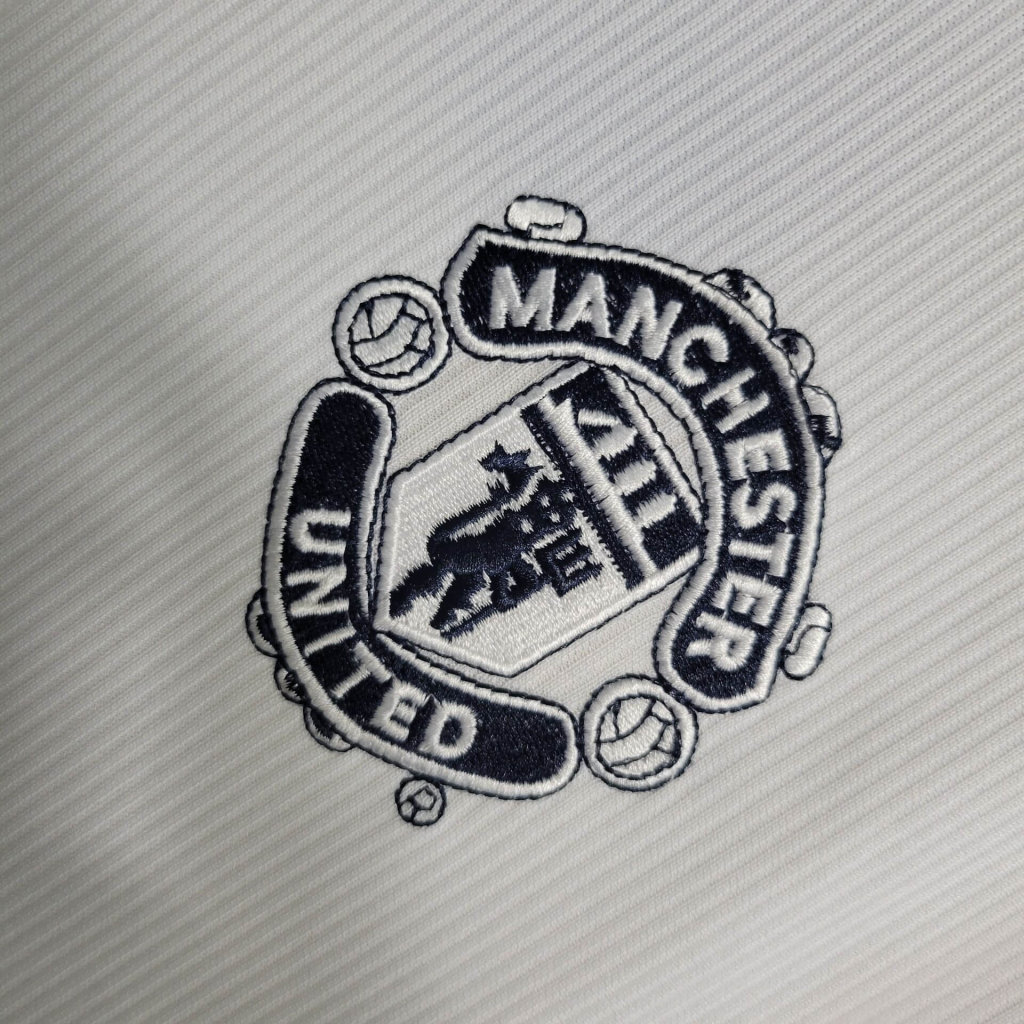Retro Manchester United 99-00 Away Stadium Jersey - UnitedFutballJersey