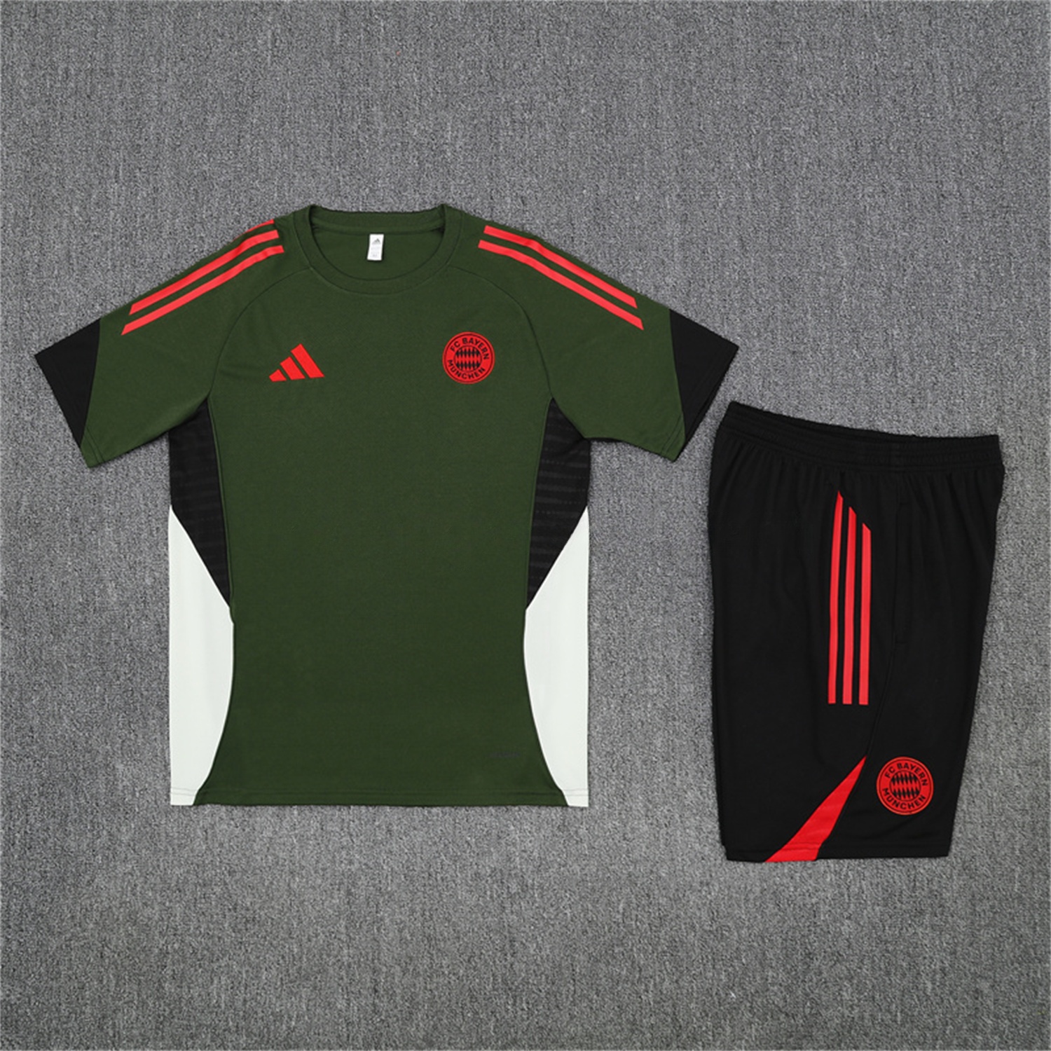 Bayern Munich 25-26 Short-Sleeve Training Set - Green Top & Black shorts - UnitedFutballJersey
