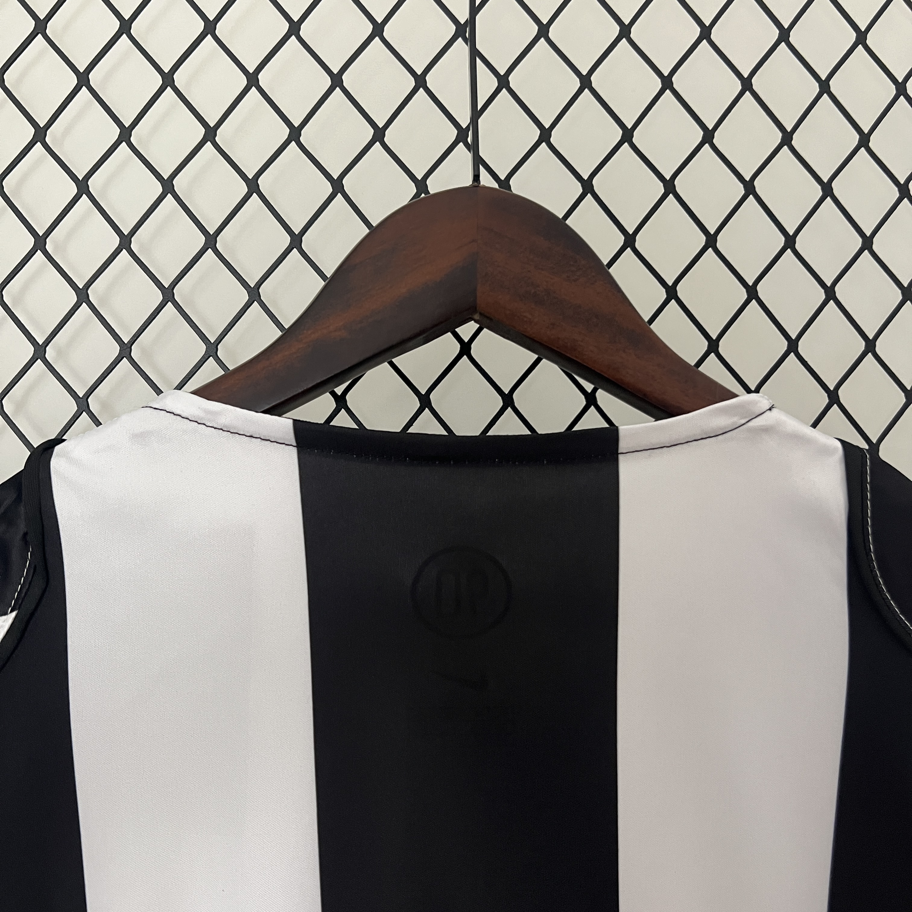 Retro Juventus 2004-05 Home Stadium Jersey - UnitedFutballJersey