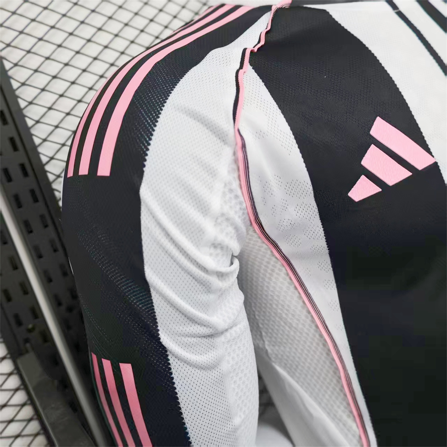 Juventus 25-26 Home Unsponsored Long Sleeves Jersey - Player Version - UnitedFutballJersey