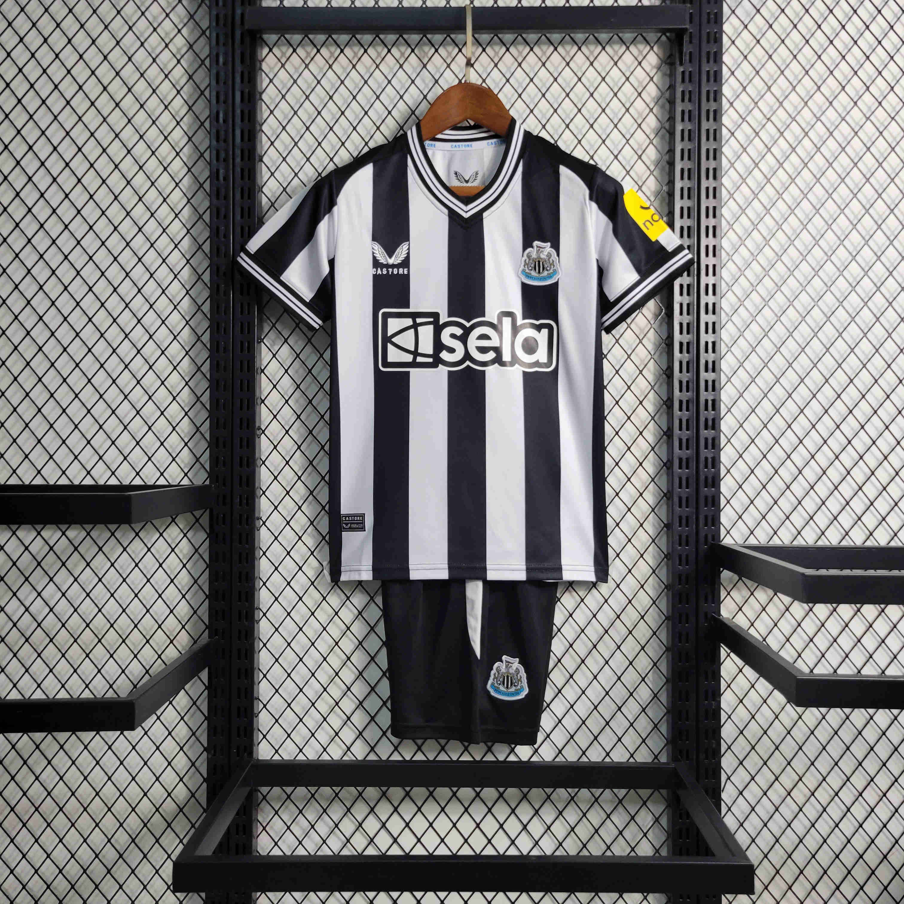 Newcastle United 23-24 Home Kids Kit - UnitedFutballJersey