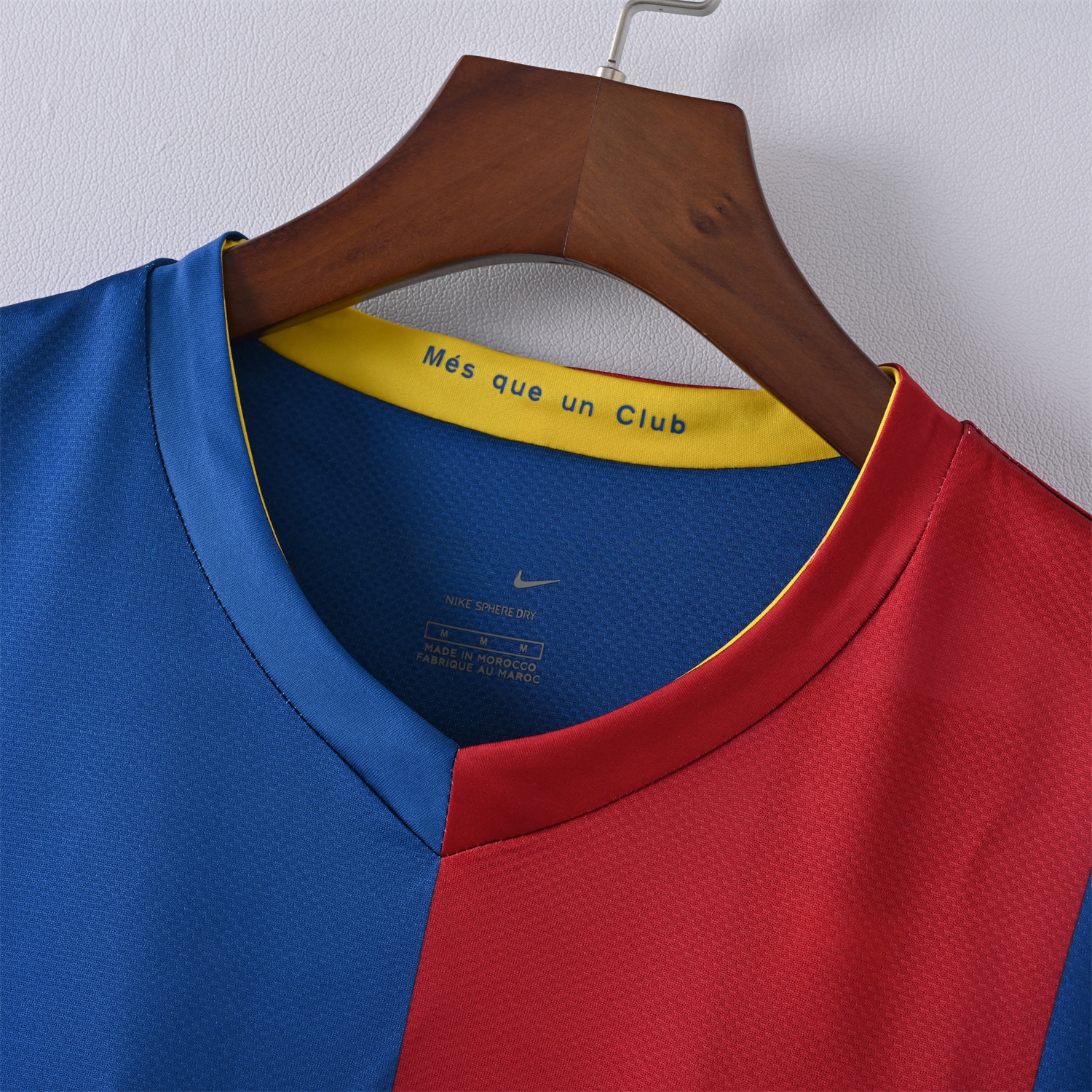 B.A.R.S.A Retro 06-07 Home Unsponsored Jersey - UnitedFutballJersey