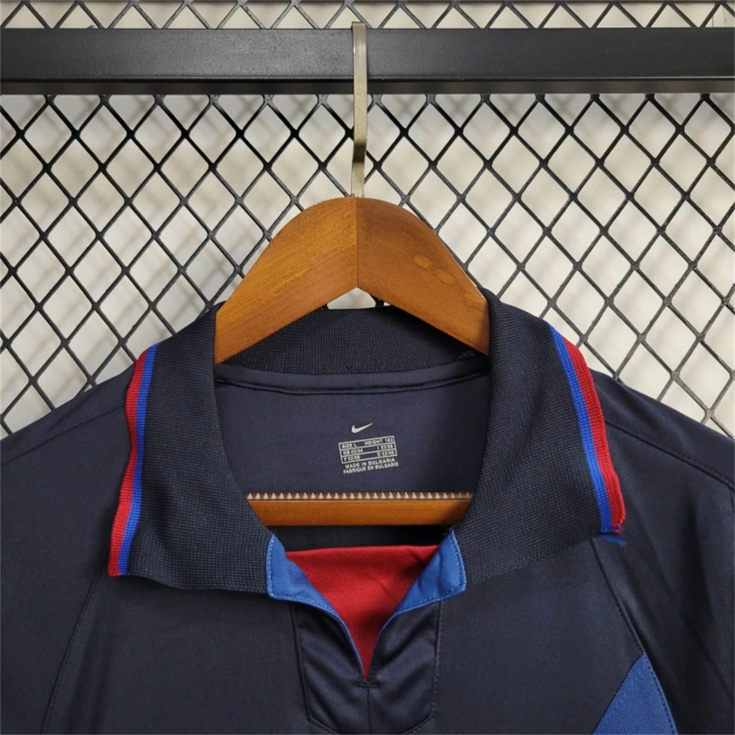 Retro Barcelona 02-03 Away Jersey - UnitedFutballJersey