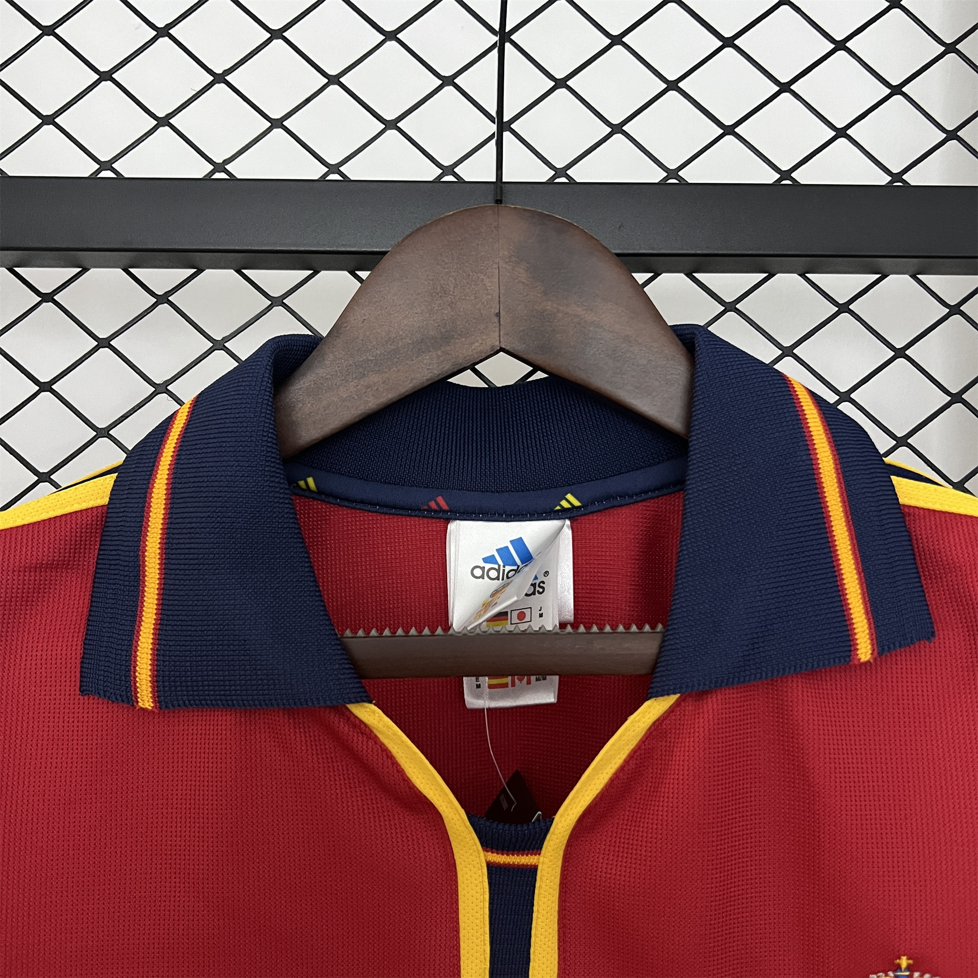 Retro Spain 2000 Home Jersey - UnitedFutballJersey